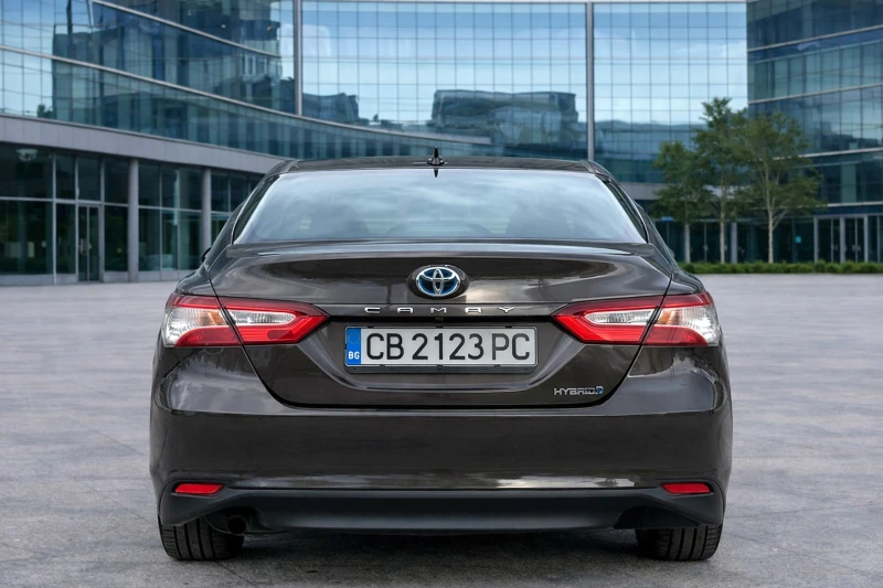 Toyota Camry 2.5 Dual VVTI Hybrid, снимка 5 - Автомобили и джипове - 53032824