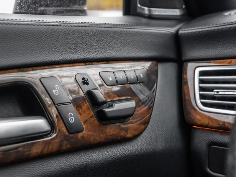 Mercedes-Benz CLS 550 4MATIC* АвтоКредит* (ЦЕНА ДО БГ), снимка 12 - Автомобили и джипове - 53153924