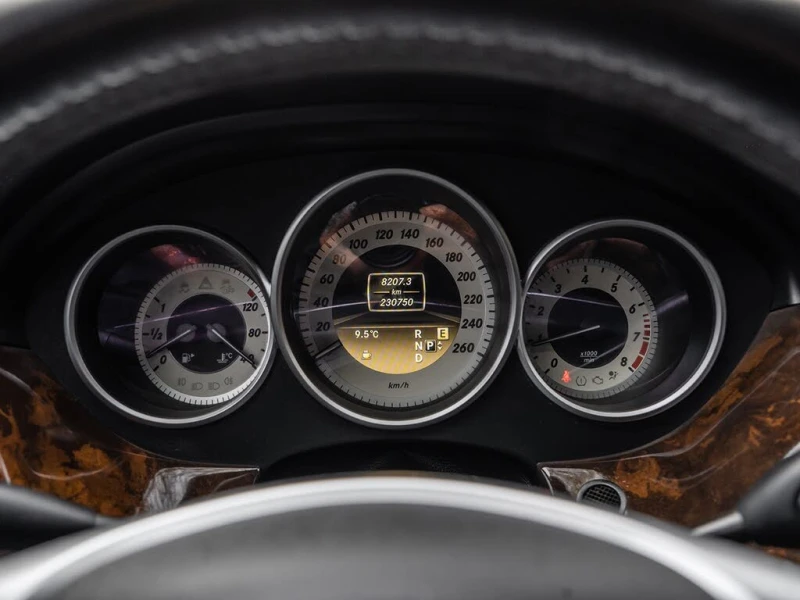 Mercedes-Benz CLS 550 4MATIC* АвтоКредит* (ЦЕНА ДО БГ), снимка 10 - Автомобили и джипове - 53153924