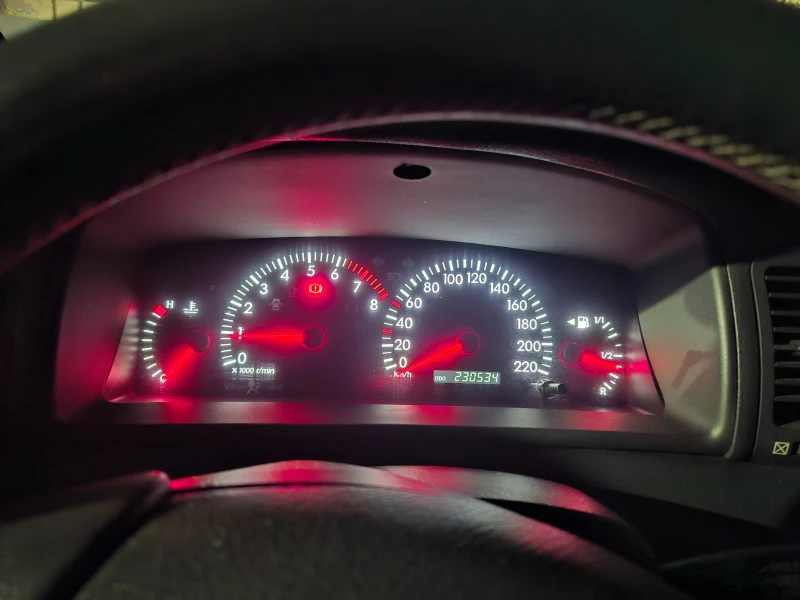 Toyota Corolla 1.4 230 хил км, снимка 7 - Автомобили и джипове - 53458867