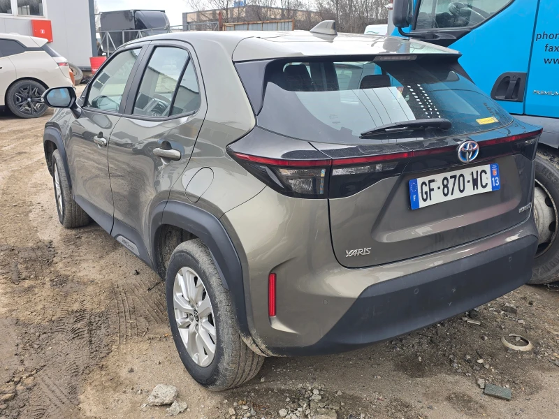 Toyota Yaris Cross 116h Dynamic Business + Programme Beyond Zero Acad, снимка 3 - Автомобили и джипове - 53460061