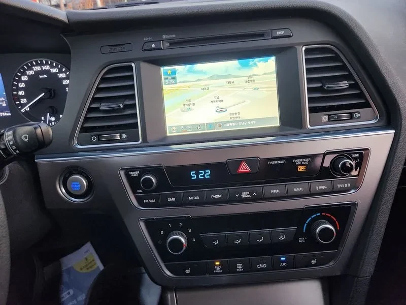 Hyundai Sonata 2.0 Style Special, снимка 14 - Автомобили и джипове - 53771058