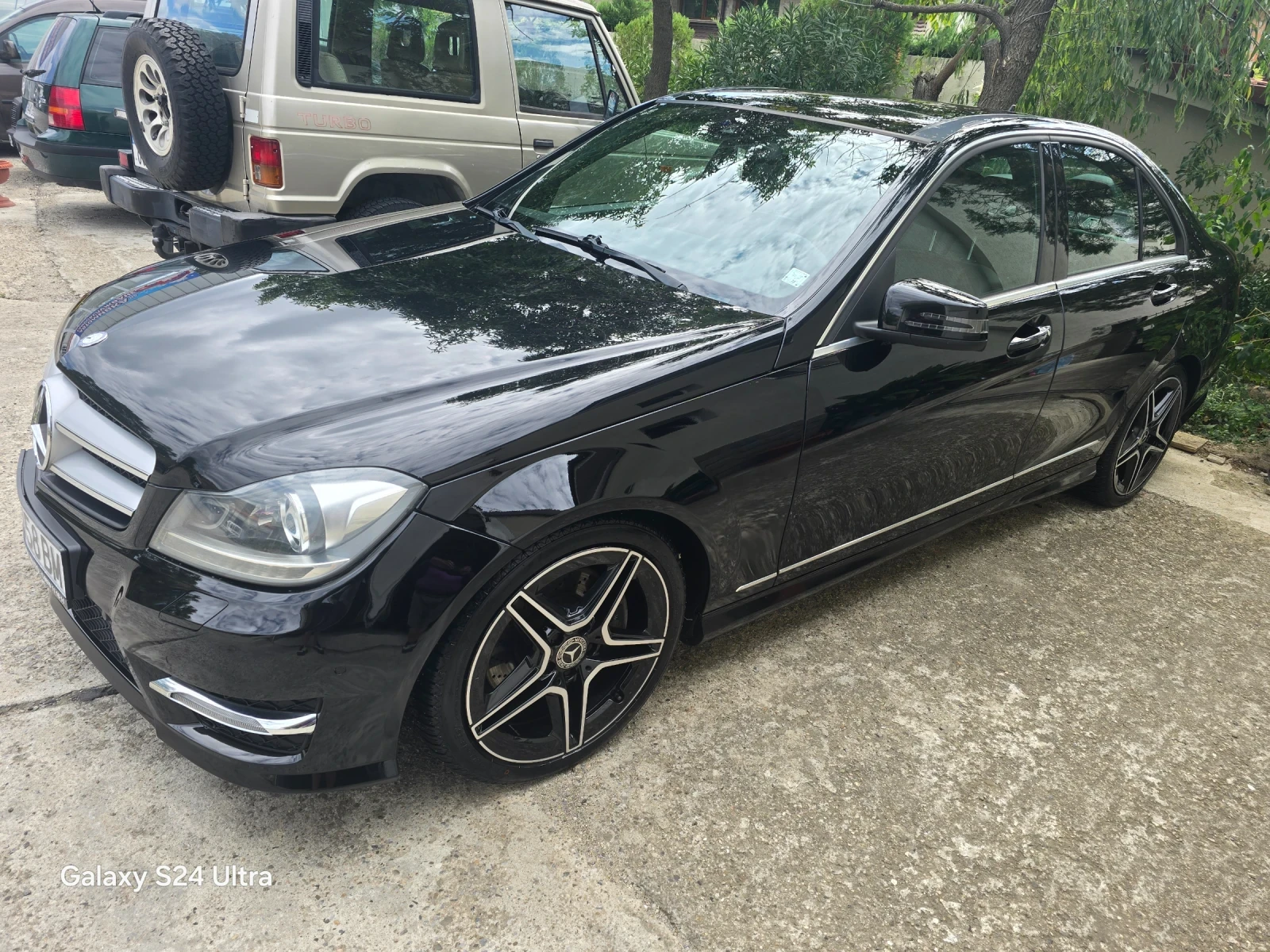 Mercedes-Benz C 300 AMG 4Matic, снимка 1