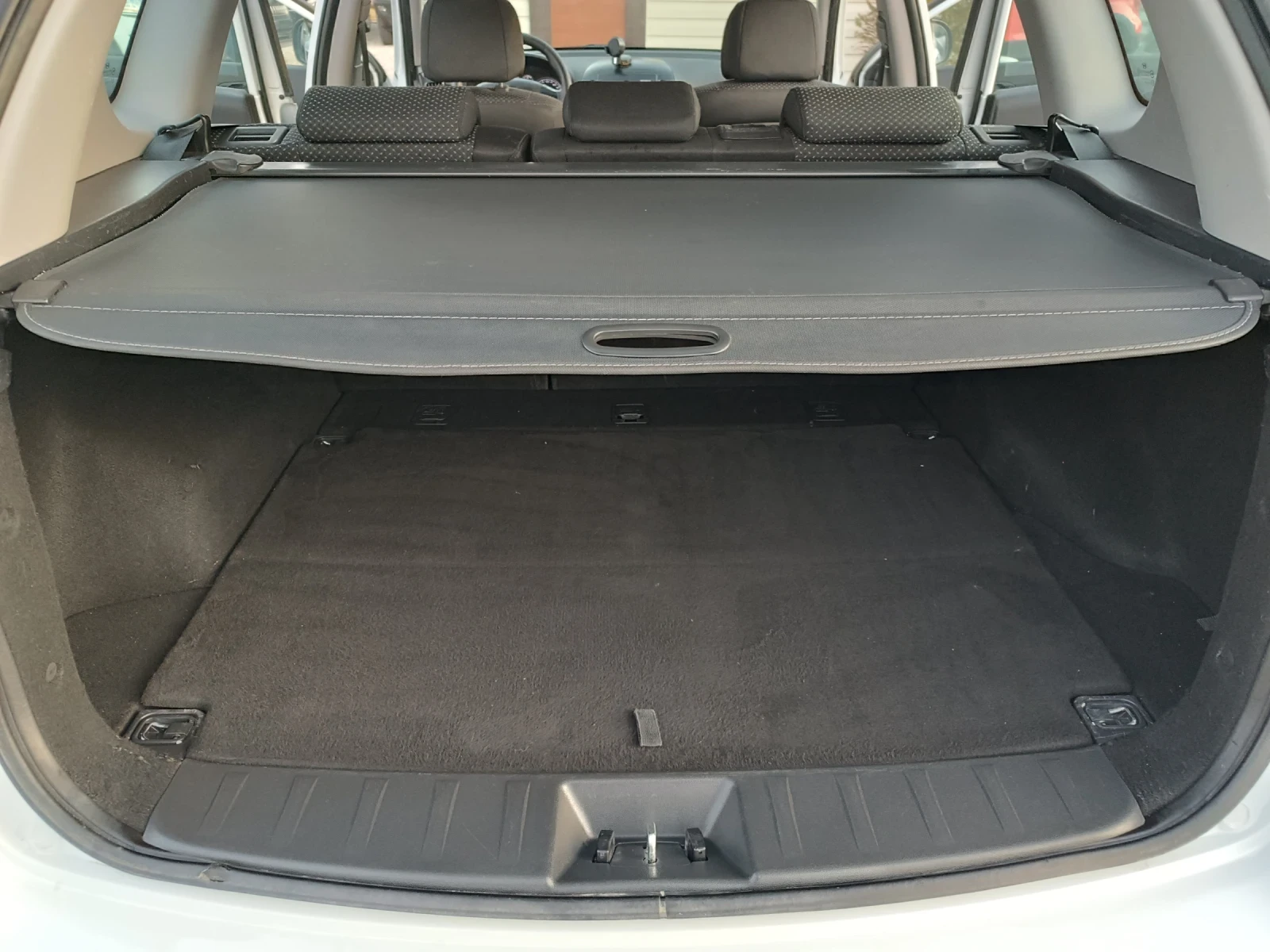 Hyundai I30 1.6i 6  | Mobile.bg   12