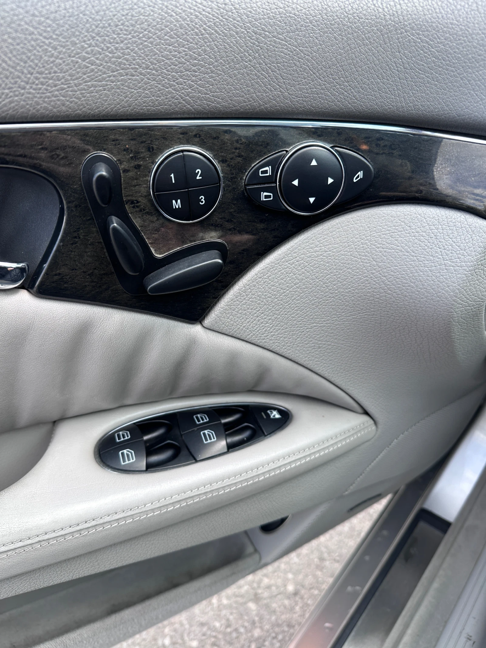 Mercedes-Benz E 320 4MATIC 3.2i GAZ - КЛИМАТРОНИК | Mobile.bg — изображение 14