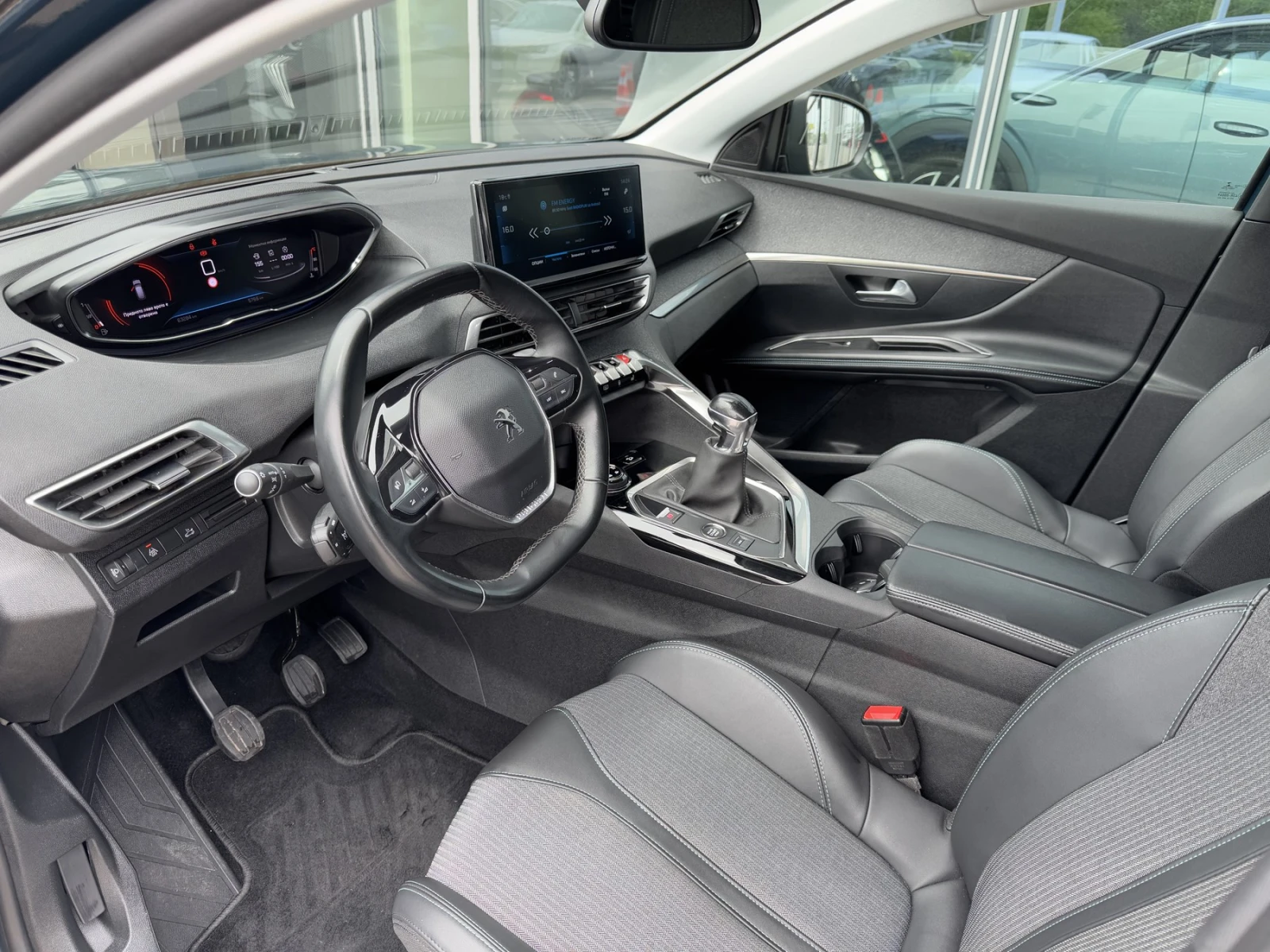 Peugeot 3008 ALLURE PACK 1.2 PureTech 130 S&S BVM6 EURO 6 - изображение 8