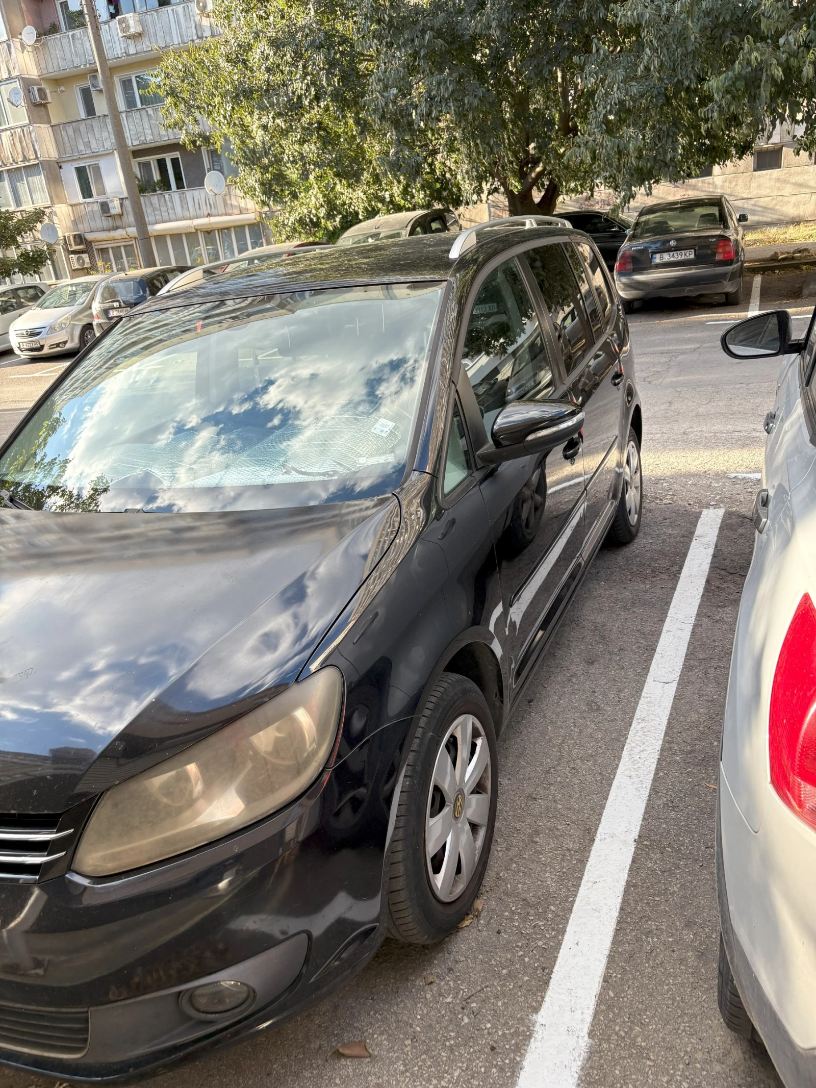 VW Touran 1.4 TSI Метан-Бензин, Евро 5А, Черен Металик - изображение 4