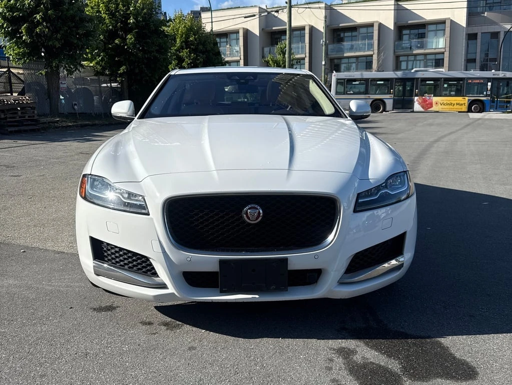 Jaguar Xf * Prestige * CARFAX * БЕЗ ПЪРВОНАЧАЛНА ВНОСКА - изображение 6