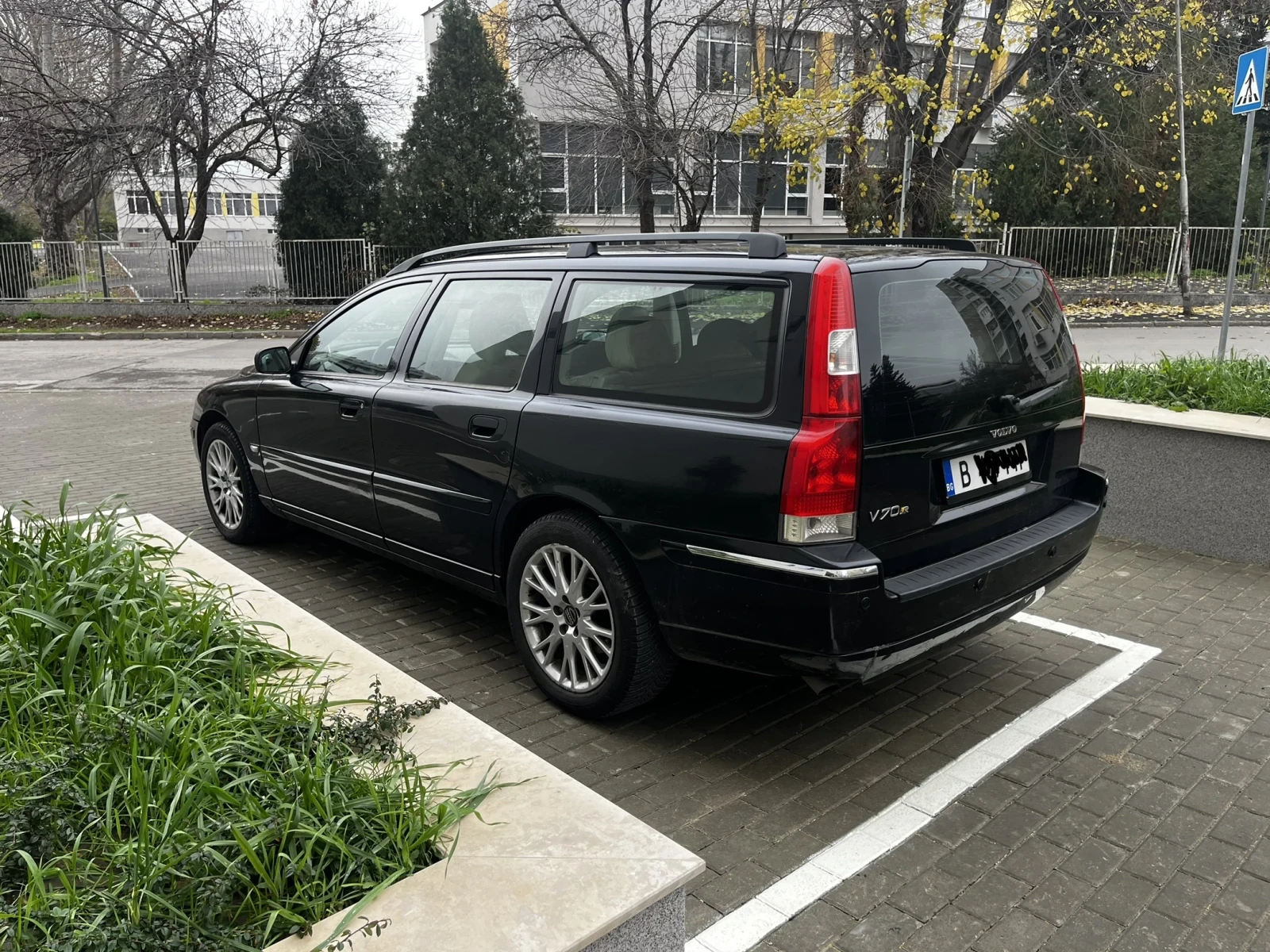 Volvo V70 T5 2.4 260Hp  - изображение 2