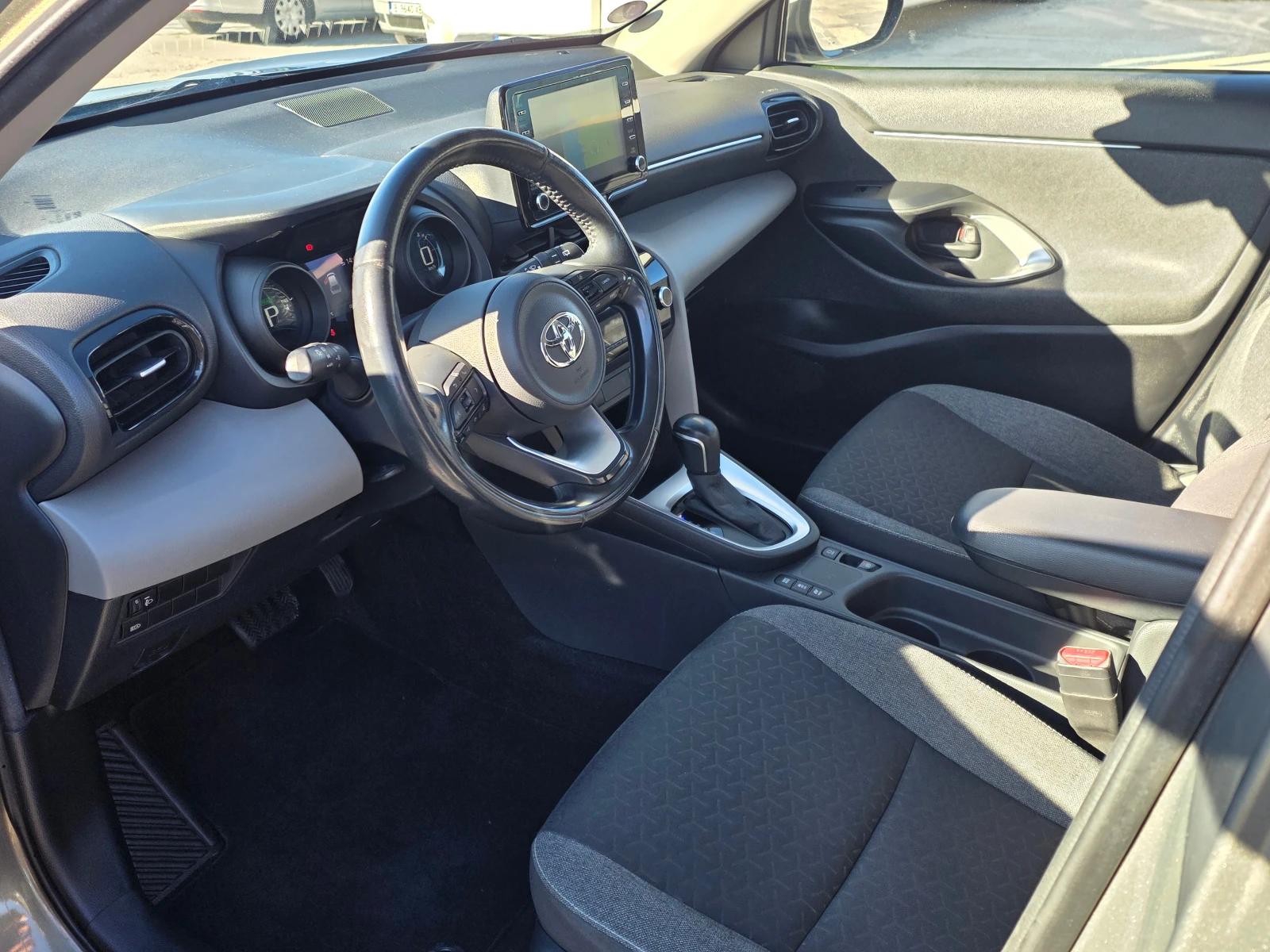 Toyota Yaris Cross 116h Dynamic Business + Programme Beyond Zero Acad | Mobile.bg � ����������� 8