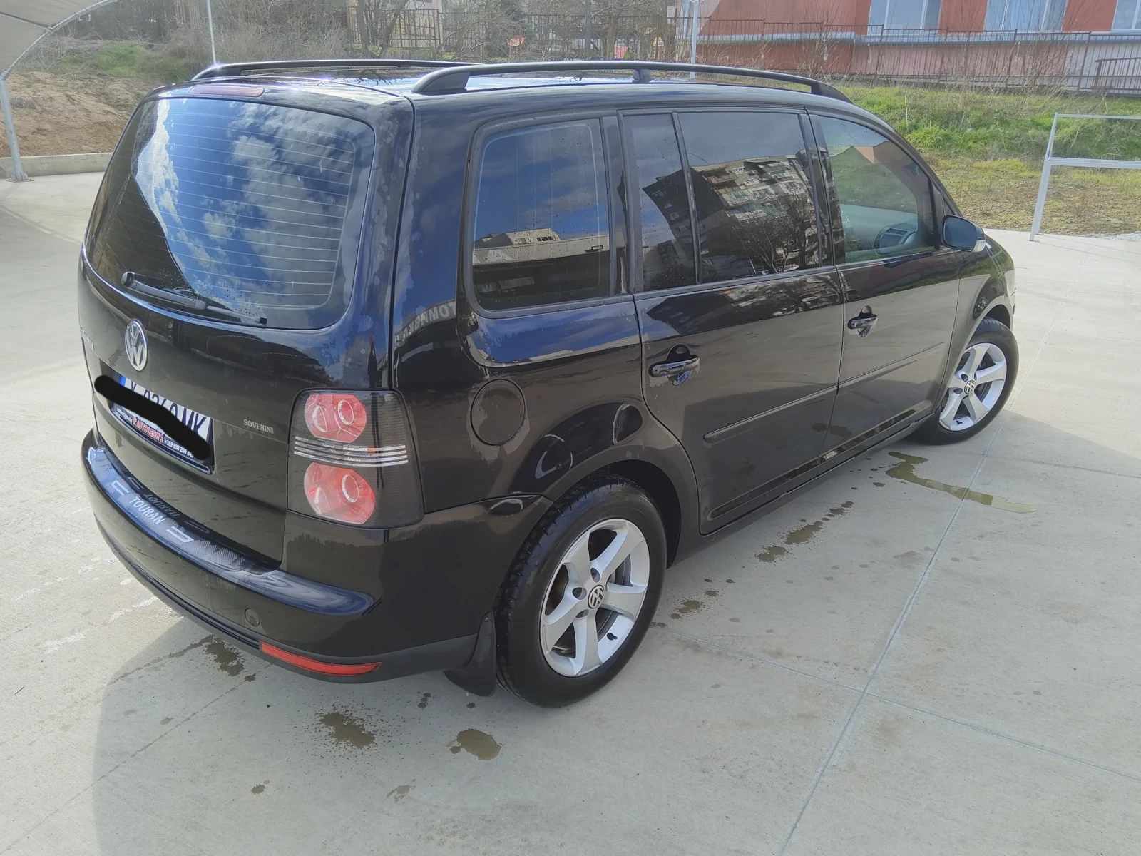 VW Touran 1.6/102кс.перфектна, снимка 2 - Автомобили и джипове - 53965145