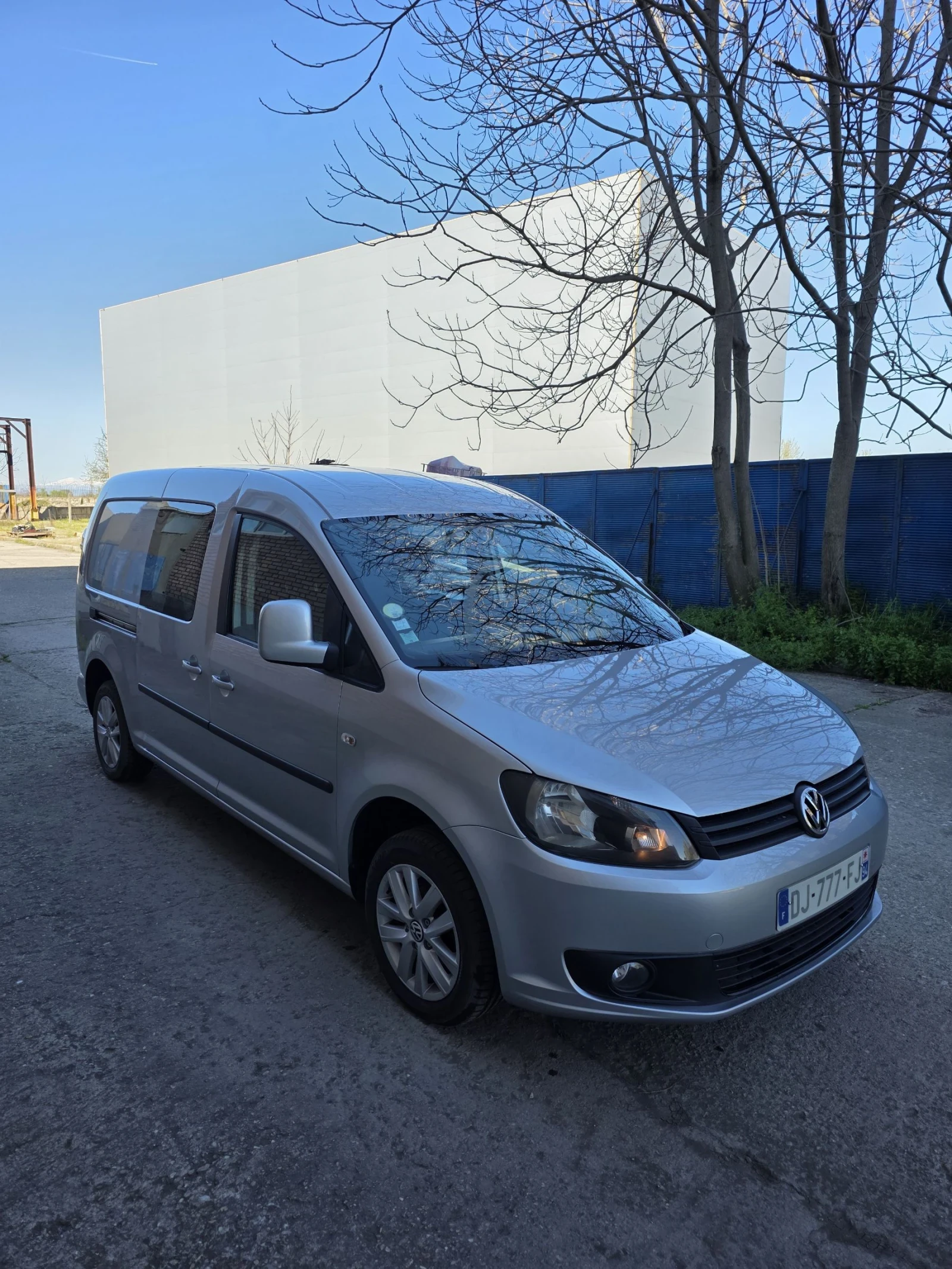 VW Caddy 1.6TDI  MAXI, снимка 2 - Автомобили и джипове - 54115325