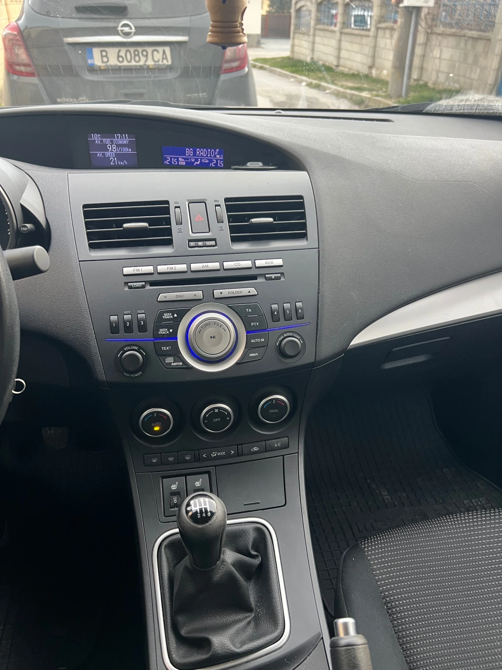 Mazda 3, снимка 5 - Автомобили и джипове - 54340334