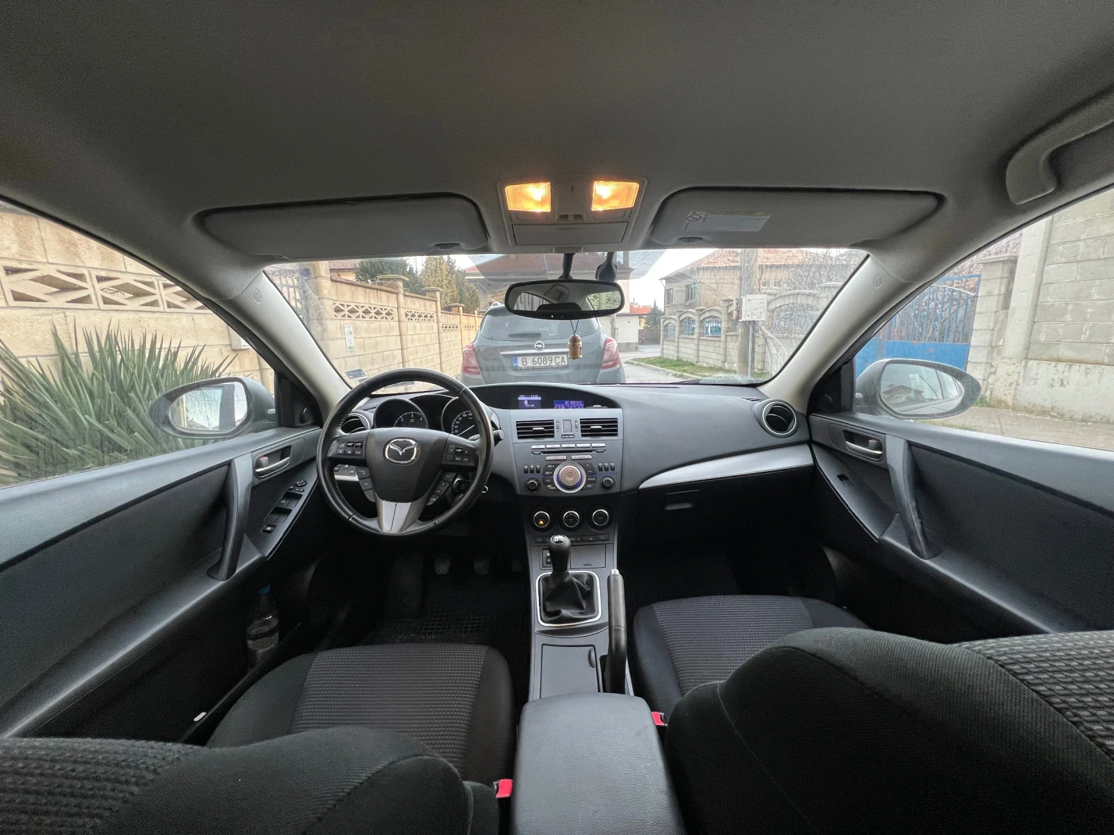 Mazda 3, снимка 7 - Автомобили и джипове - 54340334