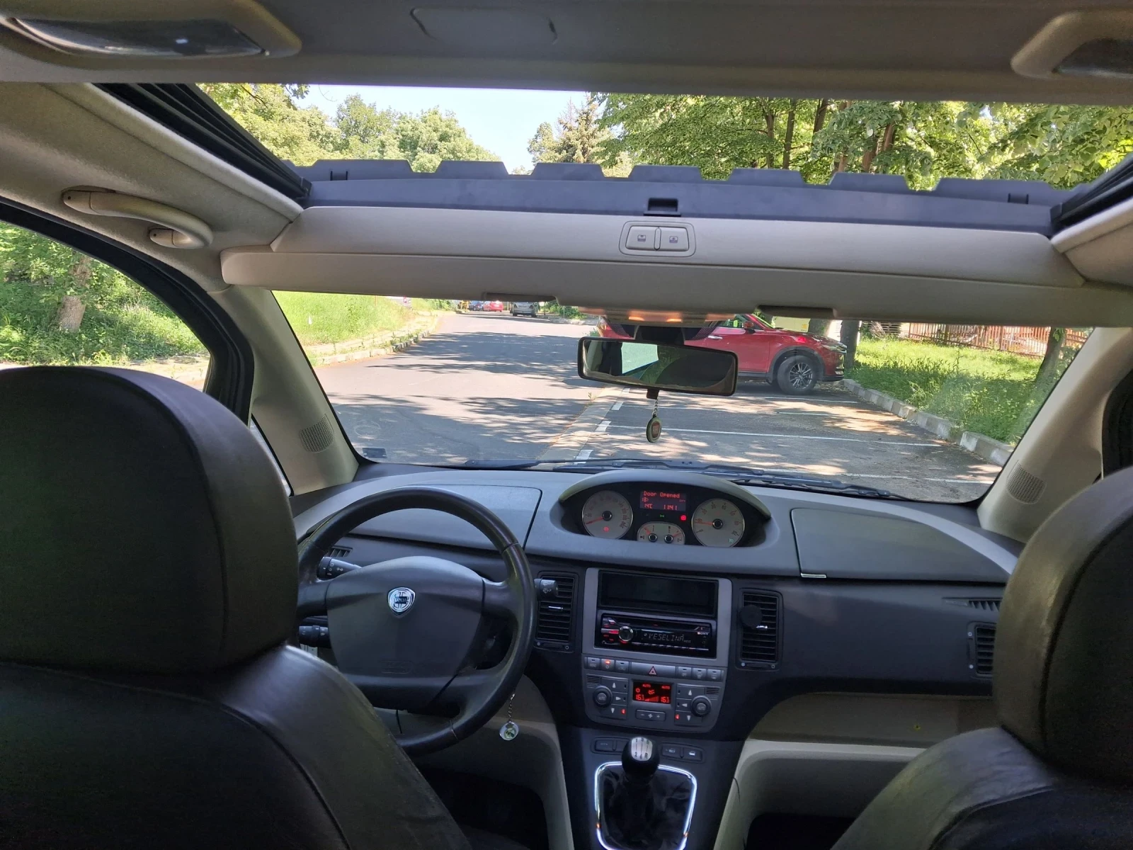 Lancia Musa 1.3JTD PLAT?NO 133.037 КМ ПАНОРАМА КОЖА КЛИМАТРОНИ, снимка 14 - Автомобили и джипове - 54608834
