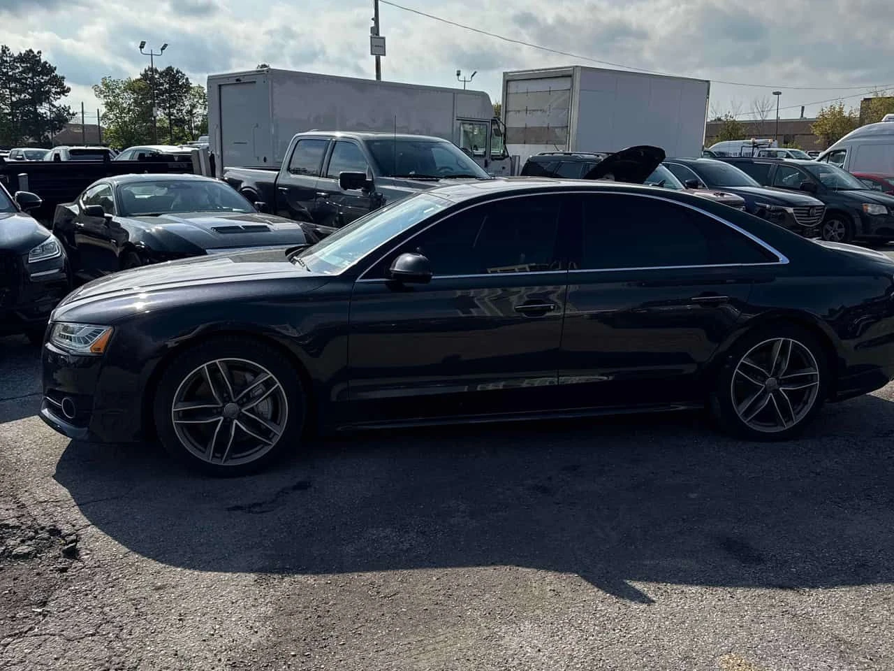 Audi A8 * 4.0 TFSI quattro tiptronic * CARFAX * БЕЗ ПЪРВОН, снимка 2 - Автомобили и джипове - 54886848