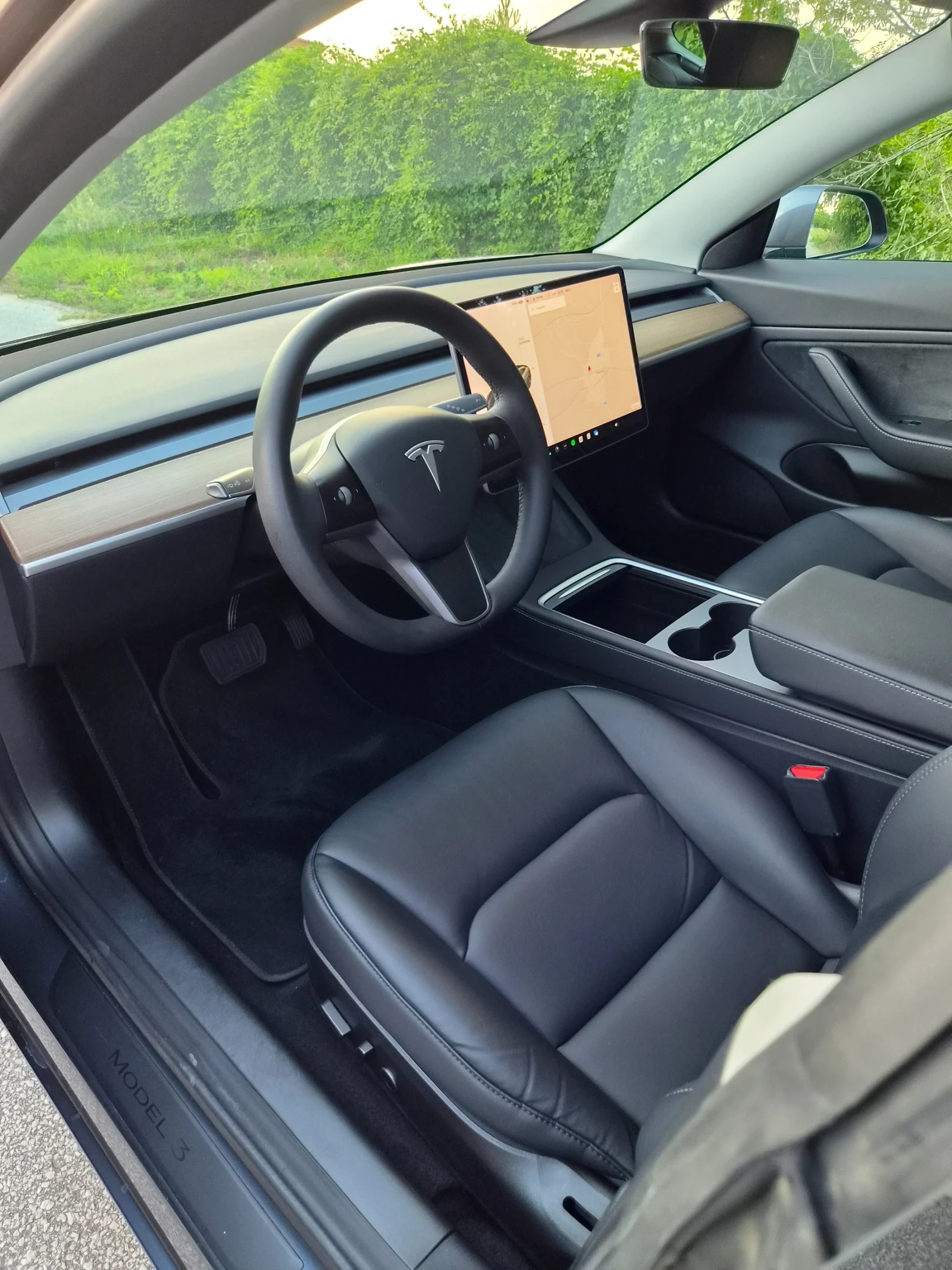 Tesla Model 3 21г/Long Range/Dual Motor/100000km, снимка 10 - Автомобили и джипове - 54921245