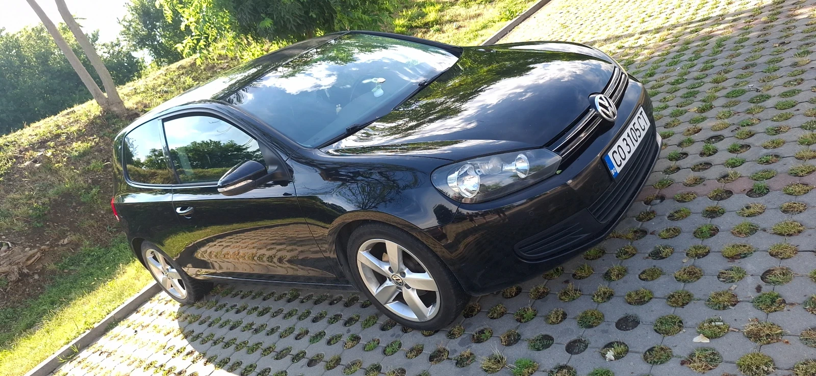 VW Golf 1.6 105к.с., снимка 2 - Автомобили и джипове - 54947616