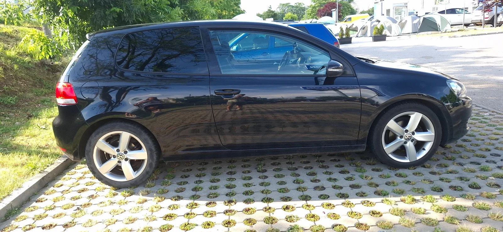 VW Golf 1.6 105к.с., снимка 5 - Автомобили и джипове - 54947616