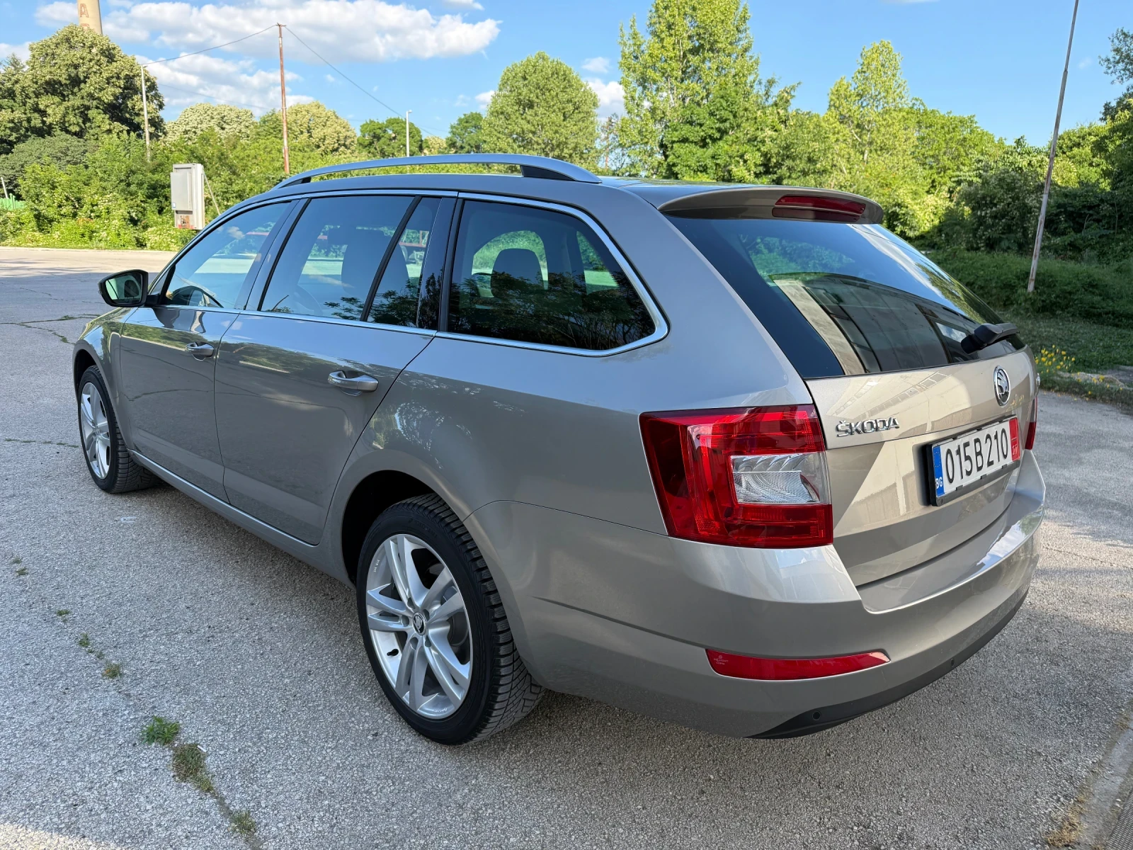 Skoda Octavia 1.8TSi / DSG, снимка 5 - Автомобили и джипове - 55003270