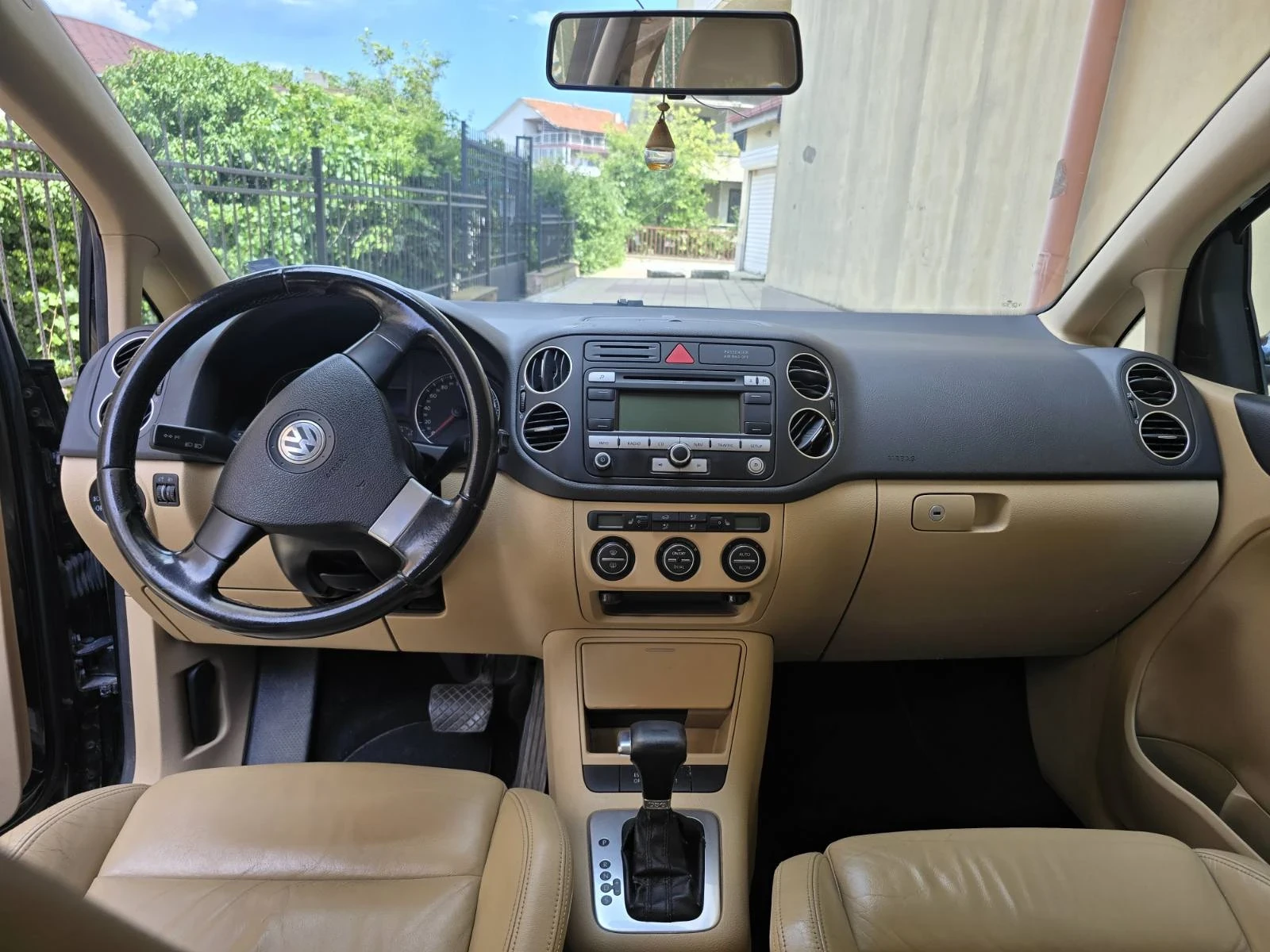 VW Golf Plus TDi, снимка 9 - Автомобили и джипове - 55179892