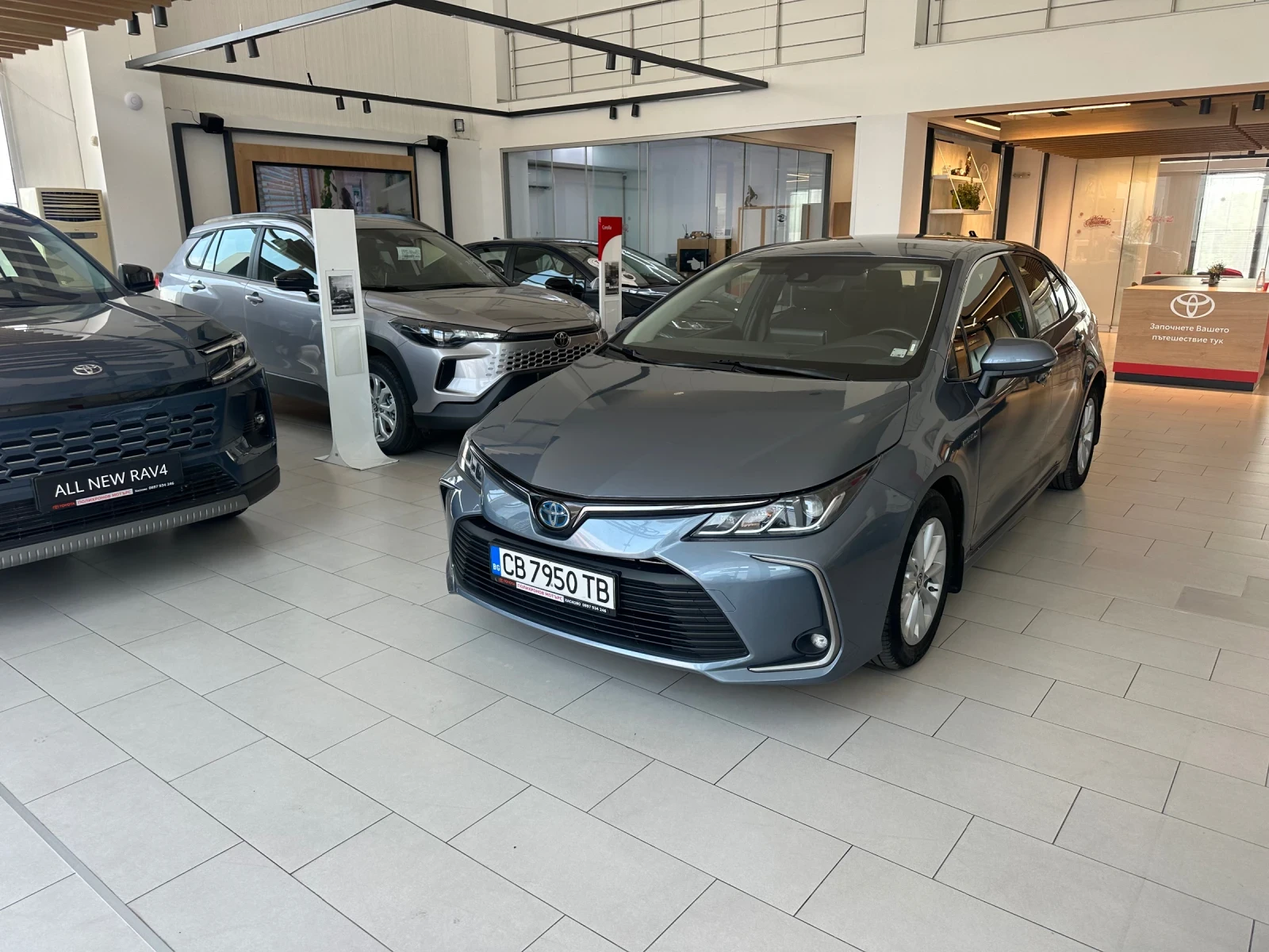 Toyota Corolla Executive, снимка 2 - Автомобили и джипове - 55231694