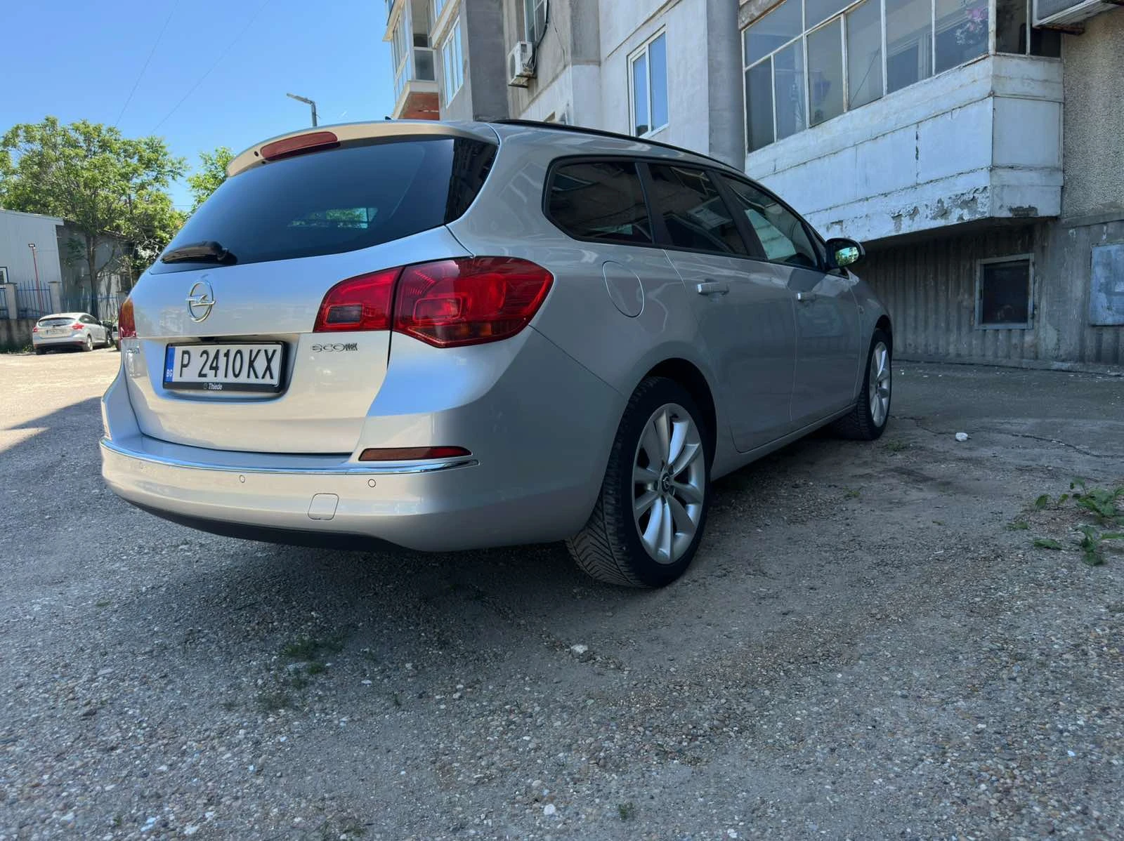 Opel Astra Opel Astra J Facelift   2015 г.   1.6 CDTI 136 к.с, снимка 4 - Автомобили и джипове - 55235515