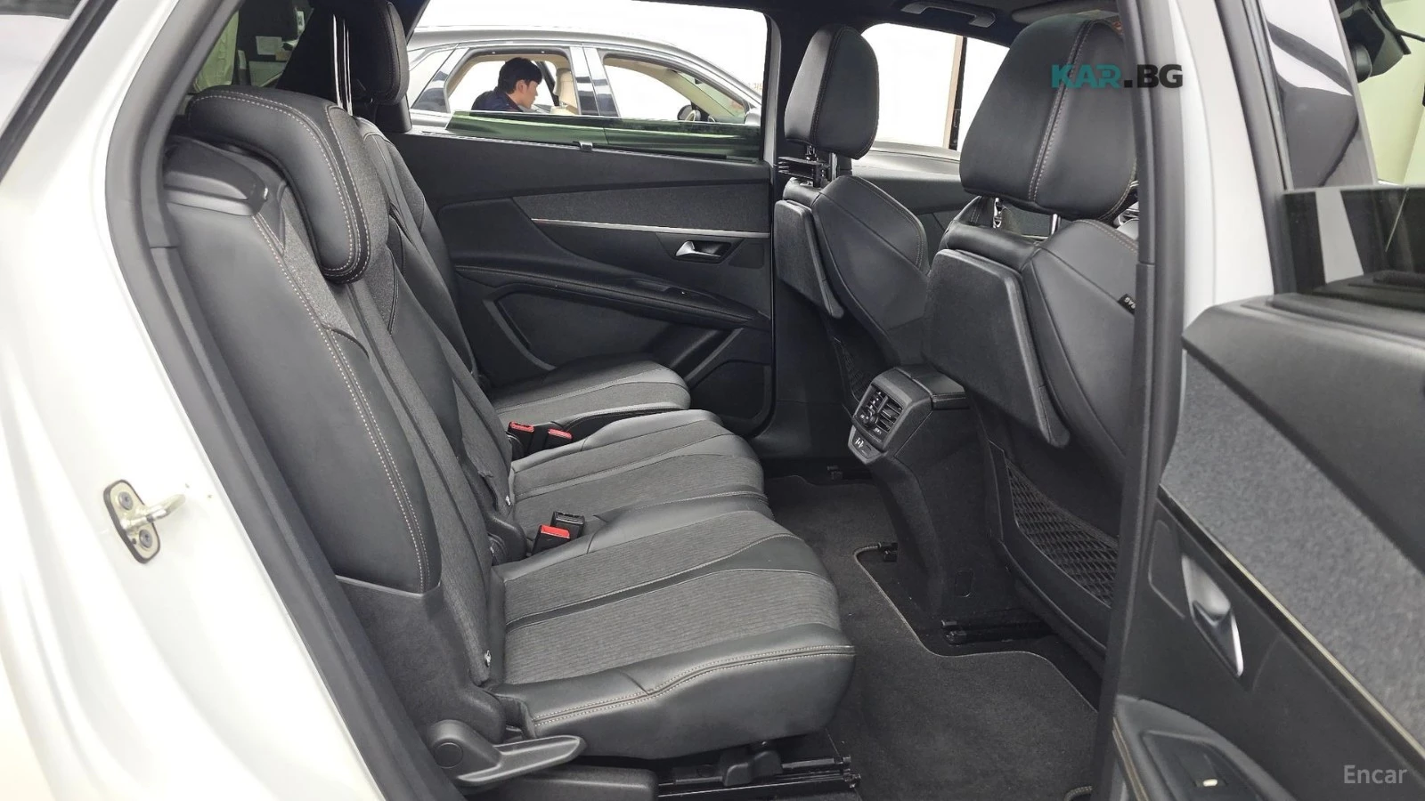 Peugeot 5008 * GT* KEYLESS* Camera* ПОДГРЕВ* , снимка 12 - Автомобили и джипове - 55326022