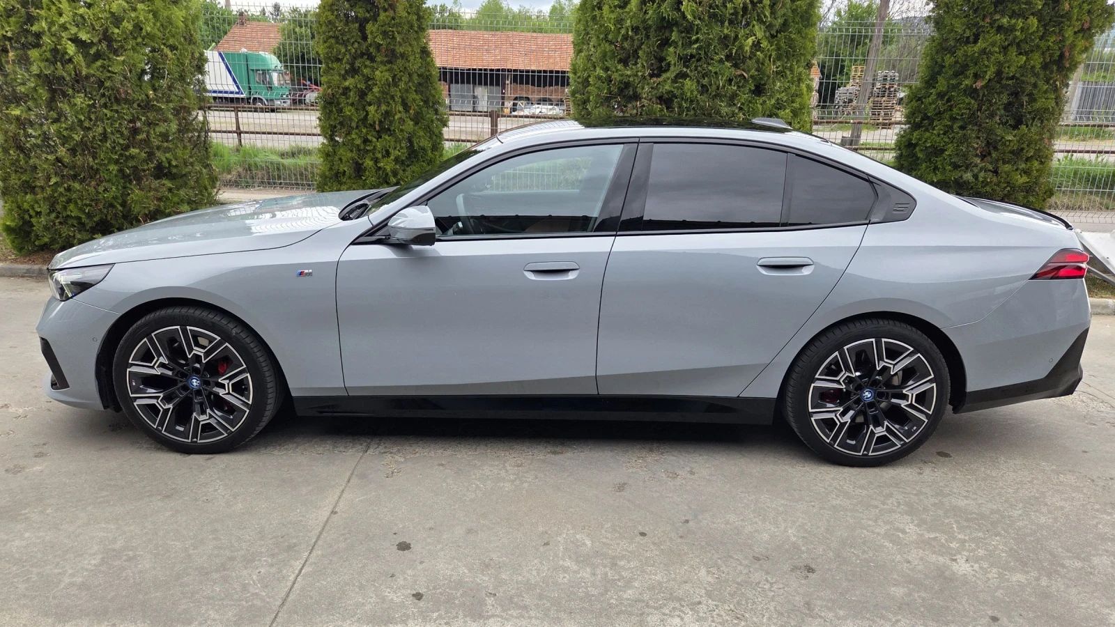 BMW 540 XDrive, B&W, Adaptive, Panorama, снимка 6 - Автомобили и джипове - 55343108