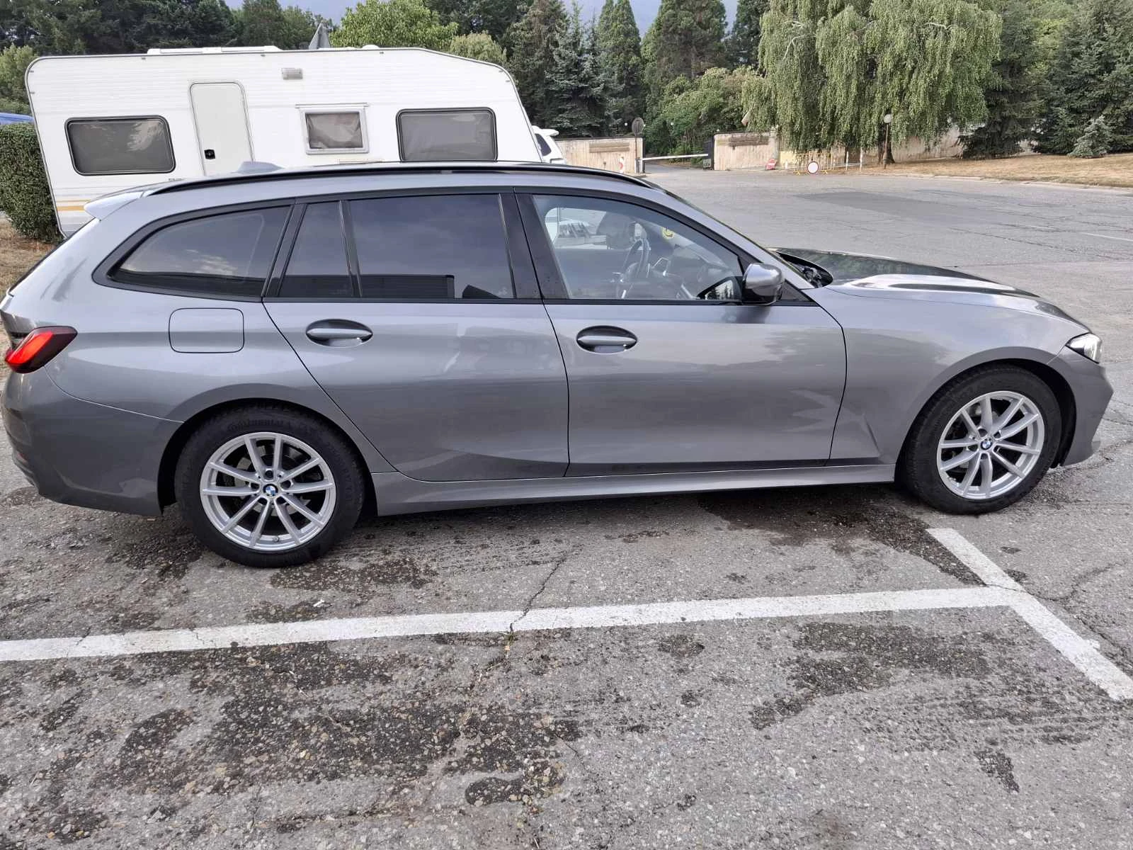 BMW 318 FACELIFT* 2.0 DIZEL * MILD HYBRIT, снимка 5 - Автомобили и джипове - 56046380