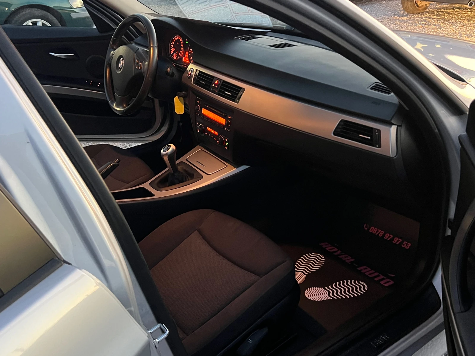 BMW 320 ЛИЗИНГ-ПАНОРАМА-ДИЗЕЛ-КЛИМА-ТОП, снимка 12 - Автомобили и джипове - 56121080