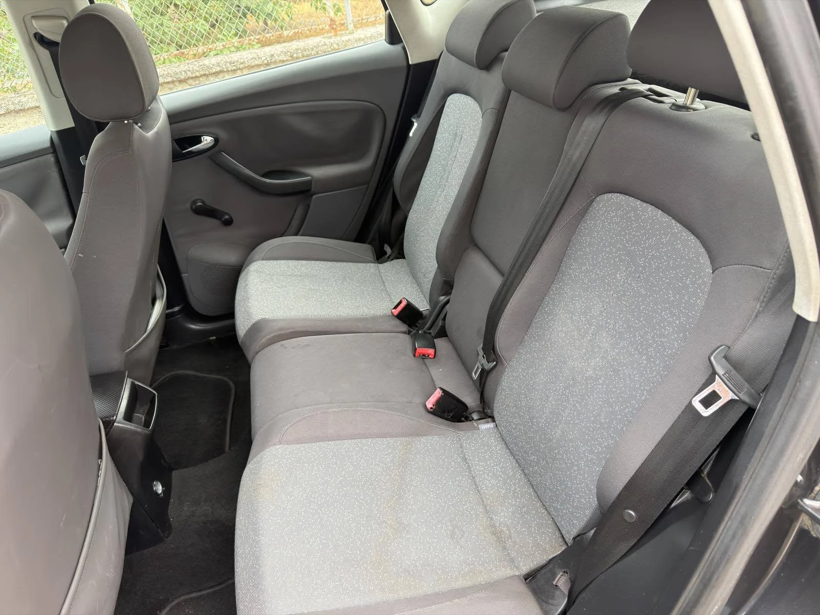 Seat Altea 1.9 105кс, снимка 6 - Автомобили и джипове - 56226489