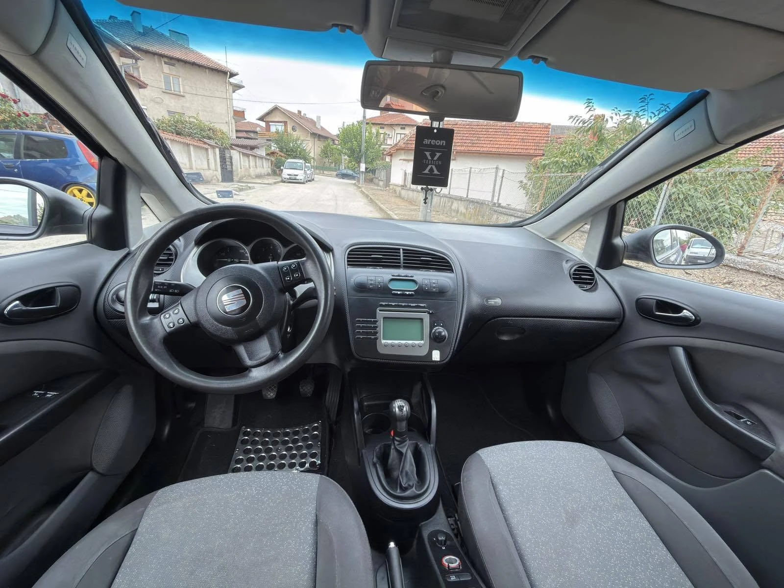 Seat Altea 1.9 105кс, снимка 9 - Автомобили и джипове - 56226489