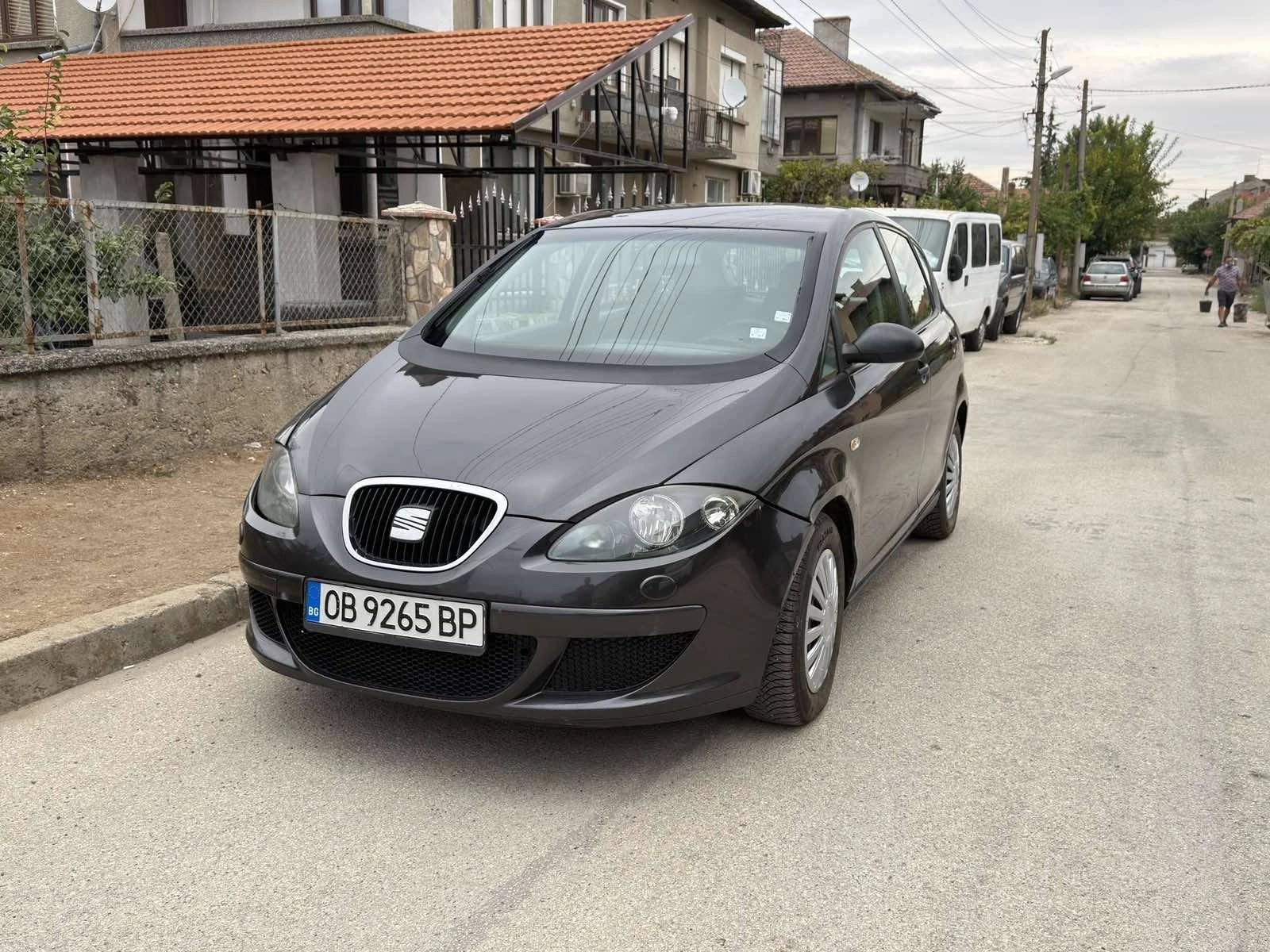 Seat Altea 1.9 105кс, снимка 13 - Автомобили и джипове - 56226489