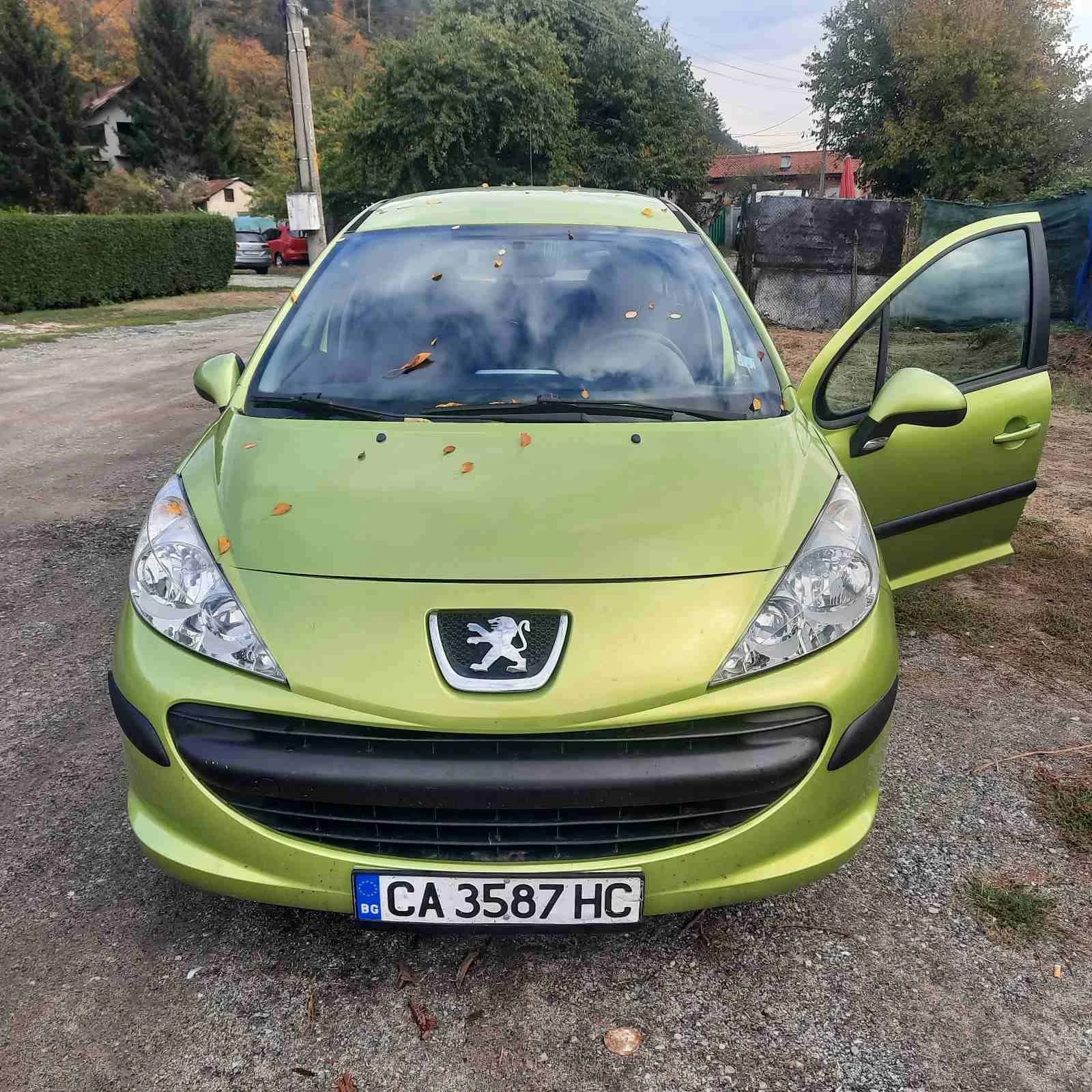 Peugeot 207 1.4i бензин 