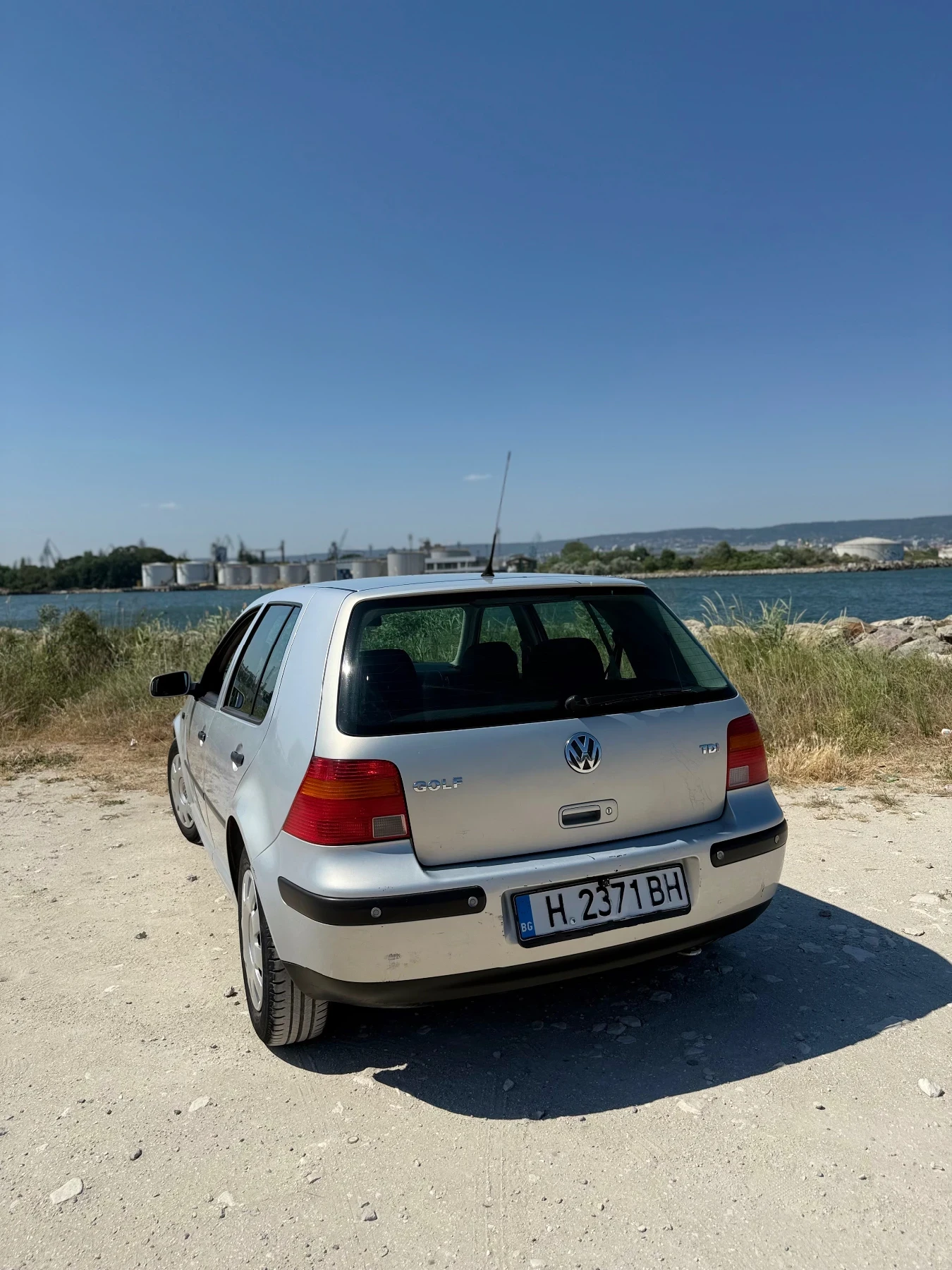VW Golf, снимка 5 - Автомобили и джипове - 56625698