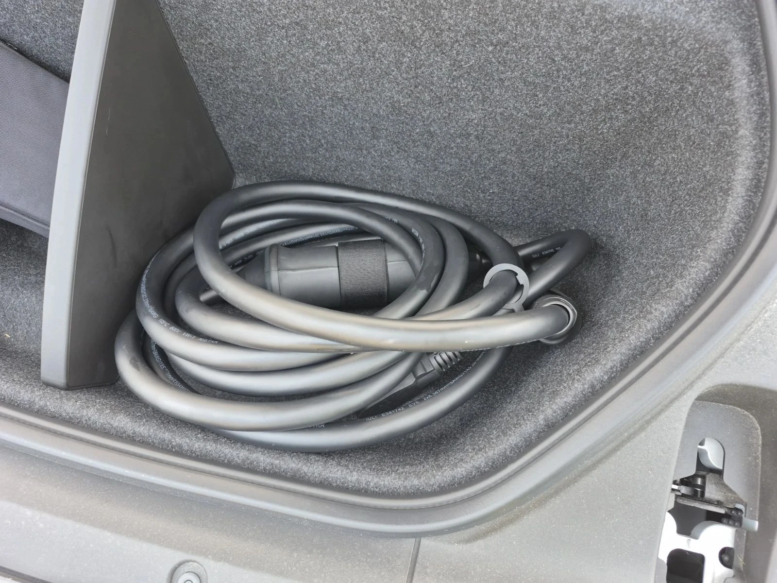 Polestar 2, снимка 15 - Автомобили и джипове - 56716963