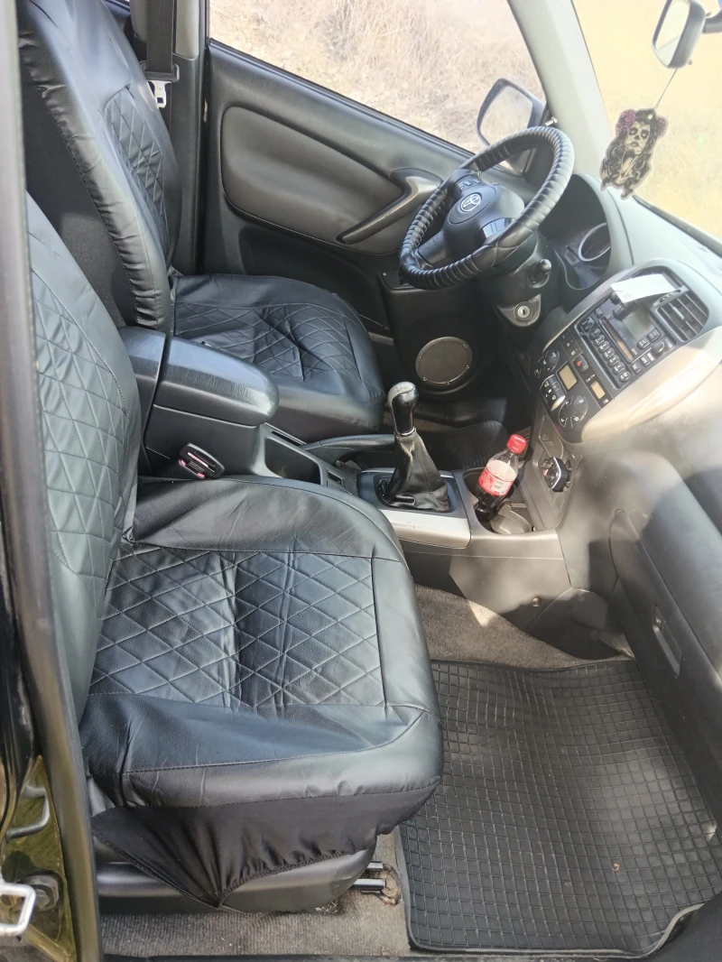 Toyota Rav4, снимка 4 - Автомобили и джипове - 49100441