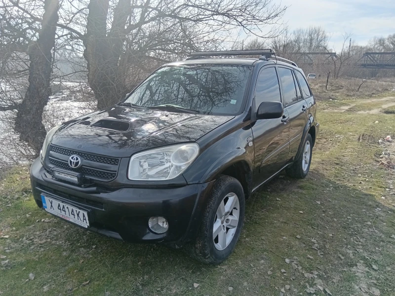 Toyota Rav4, снимка 6 - Автомобили и джипове - 49100441