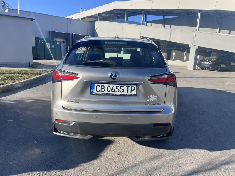 Lexus NX 300h 2.5 Hybrid e-Four e-CVT, снимка 4 - Автомобили и джипове - 53166920