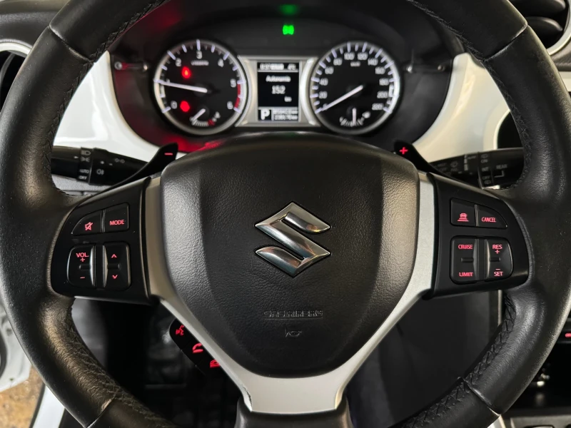 Suzuki Vitara 1, 6 DDiS* ALLGRIP 4x4* АВТОМАТИК* EURO 6, снимка 11 - Автомобили и джипове - 53185415
