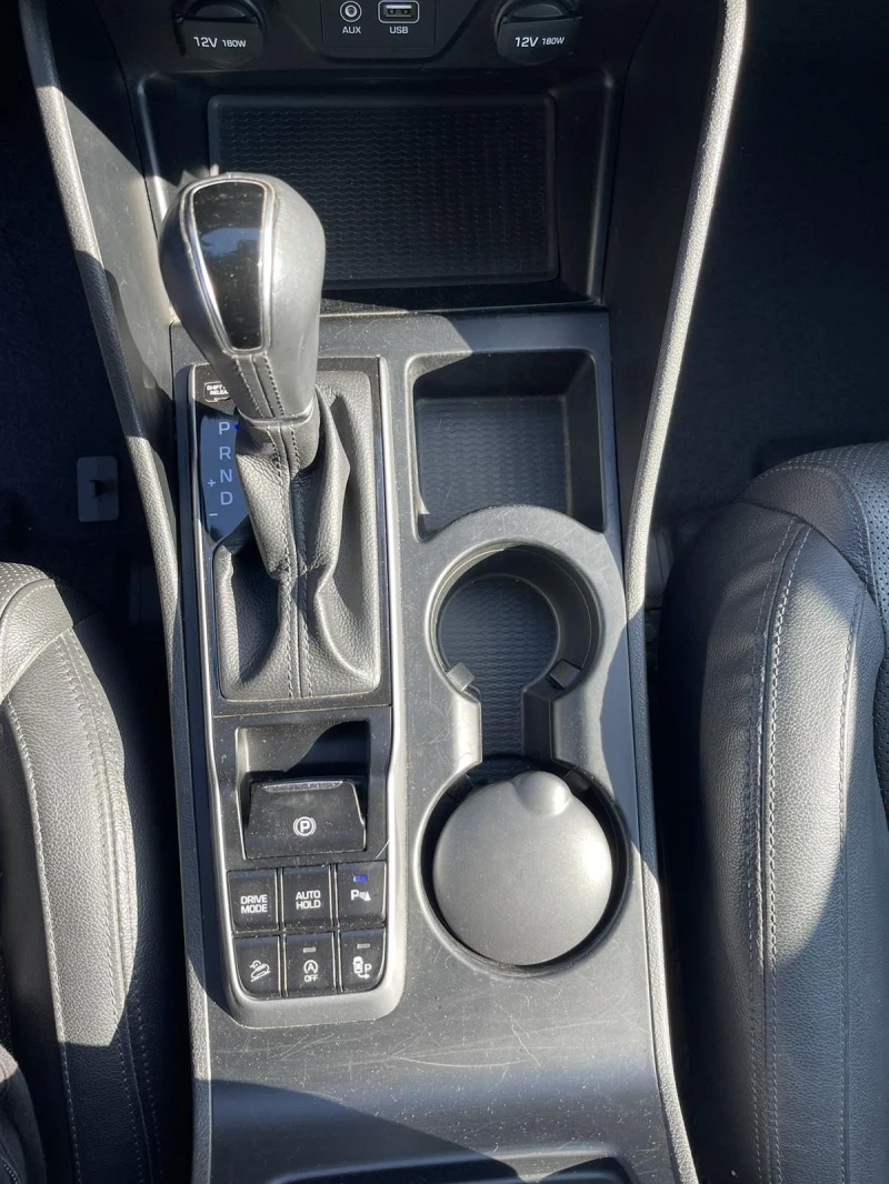 Hyundai Tucson 1.7 CDRi, снимка 2 - Автомобили и джипове - 53249157