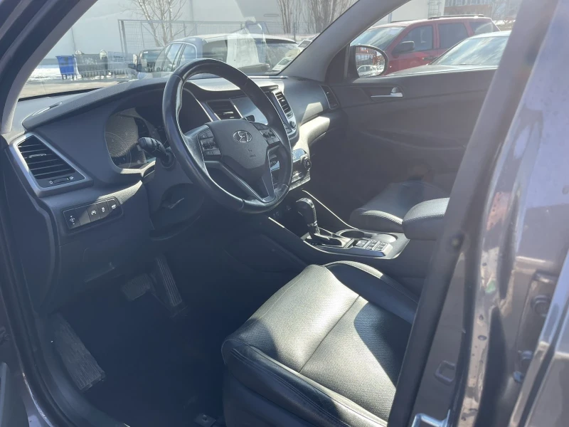 Hyundai Tucson 1.7 CDRi, снимка 9 - Автомобили и джипове - 53249157