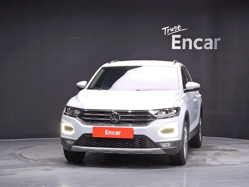 VW T-Roc 2.0 TDI STYLE, снимка 3 - Автомобили и джипове - 56324924