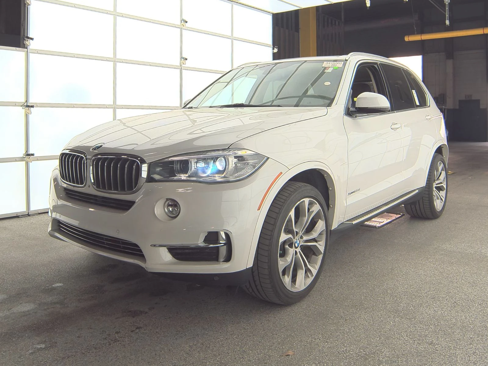 BMW X5 LUXURY* LINE* ПОДГРЕВ* КАМЕРА* КЕЙЛЕС* HARMON* KAR | Mobile.bg — изображение 1
