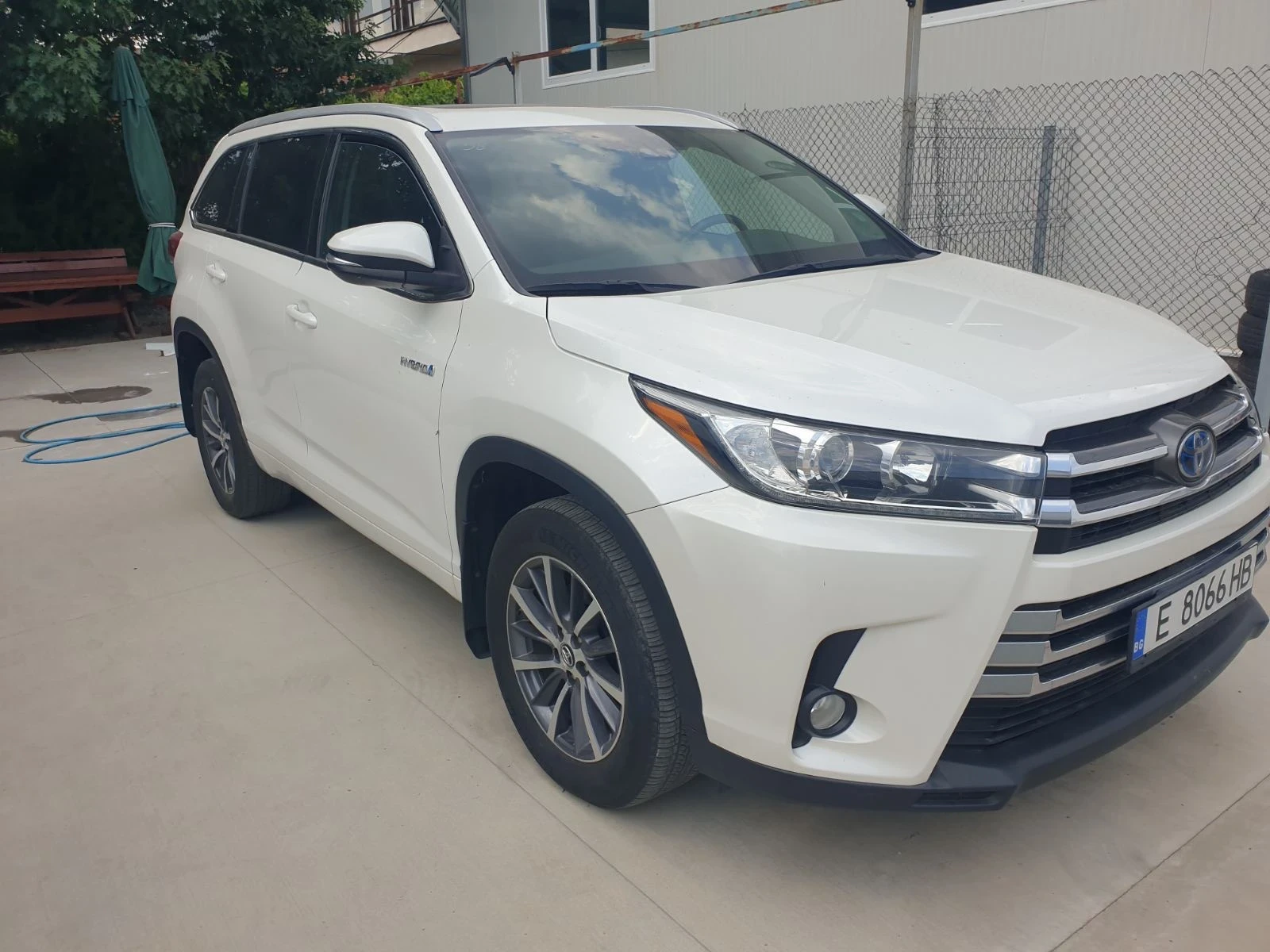 Toyota Highlander 3.0 Hybrid XLE - изображение 2