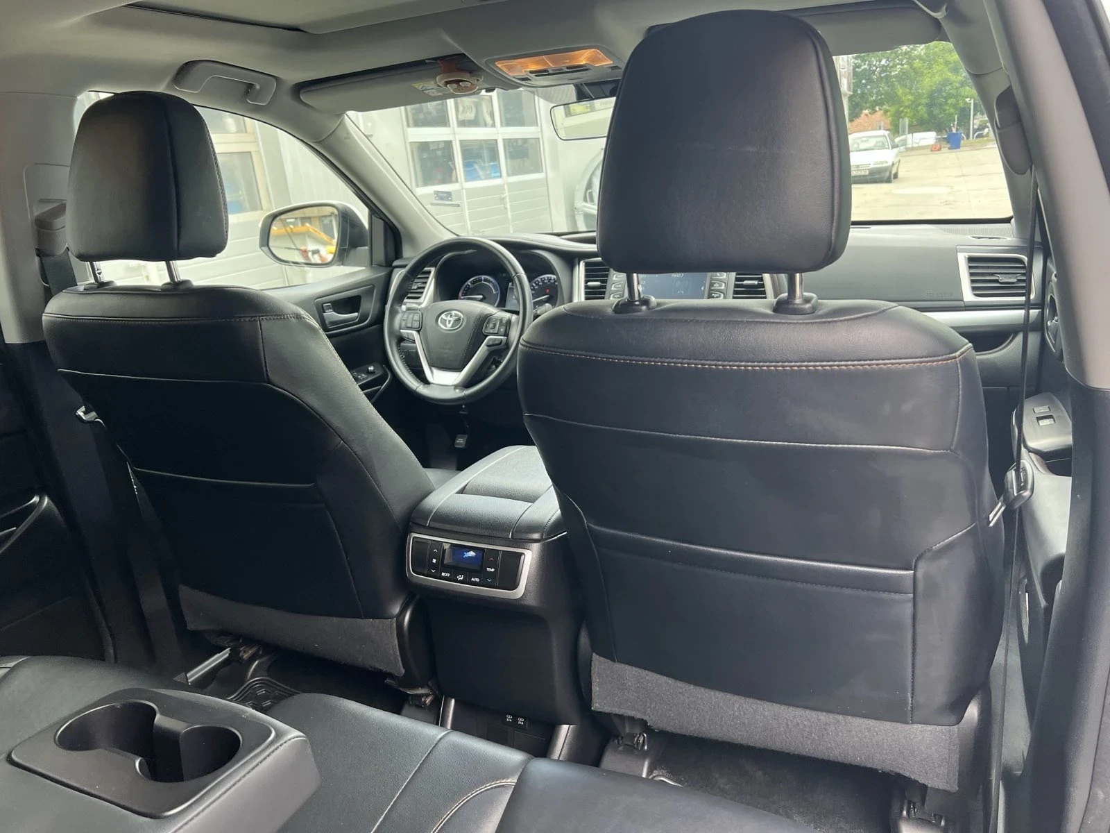 Toyota Highlander 3.0 Hybrid XLE - изображение 8