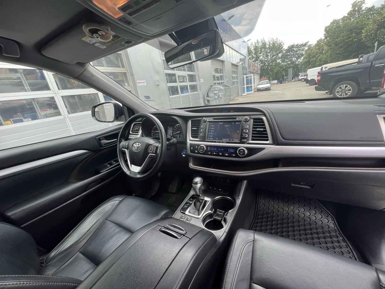Toyota Highlander 3.0 Hybrid XLE - изображение 7