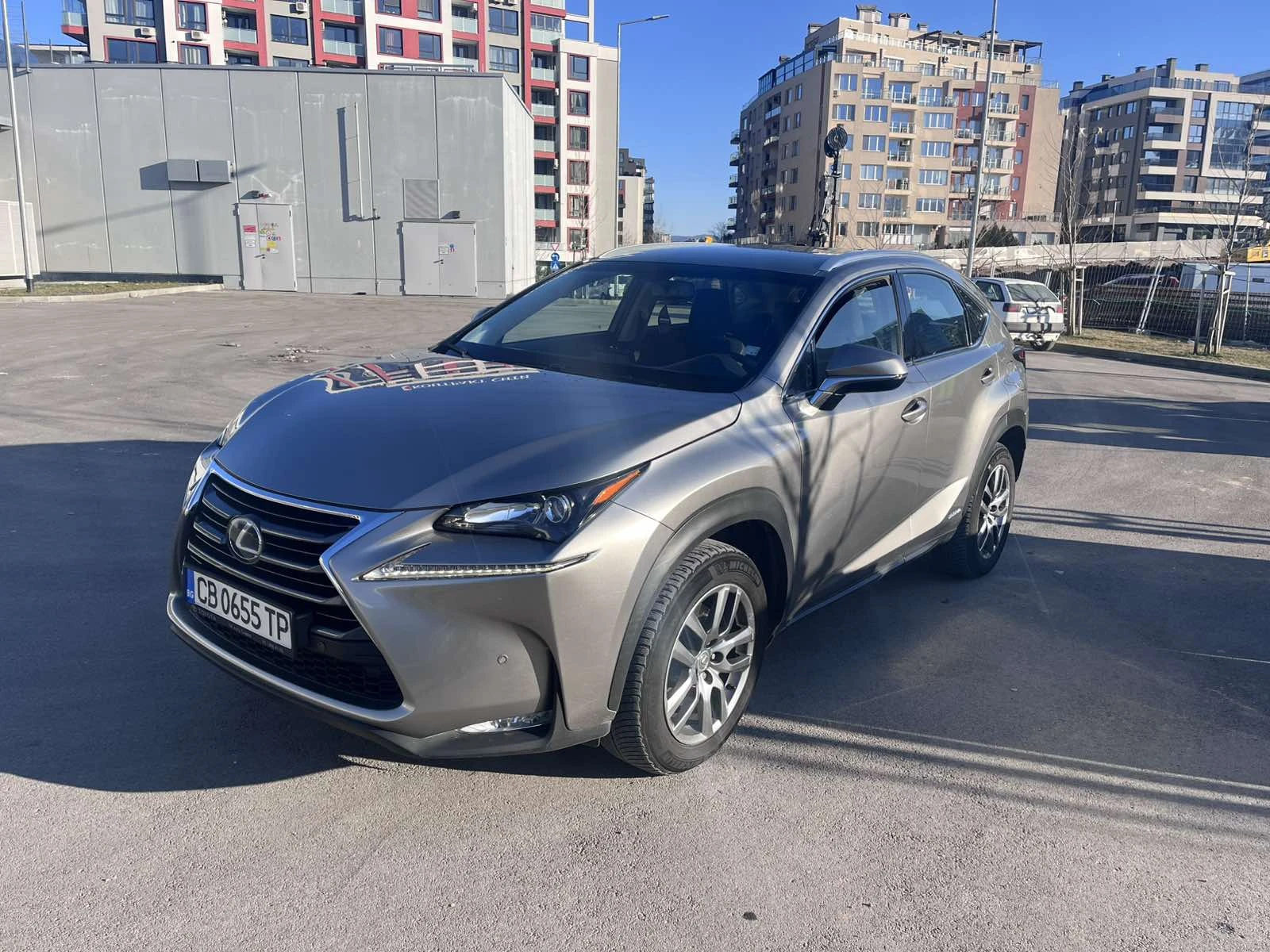 Lexus NX 300h 2.5 Hybrid e-Four e-CVT - изображение 3