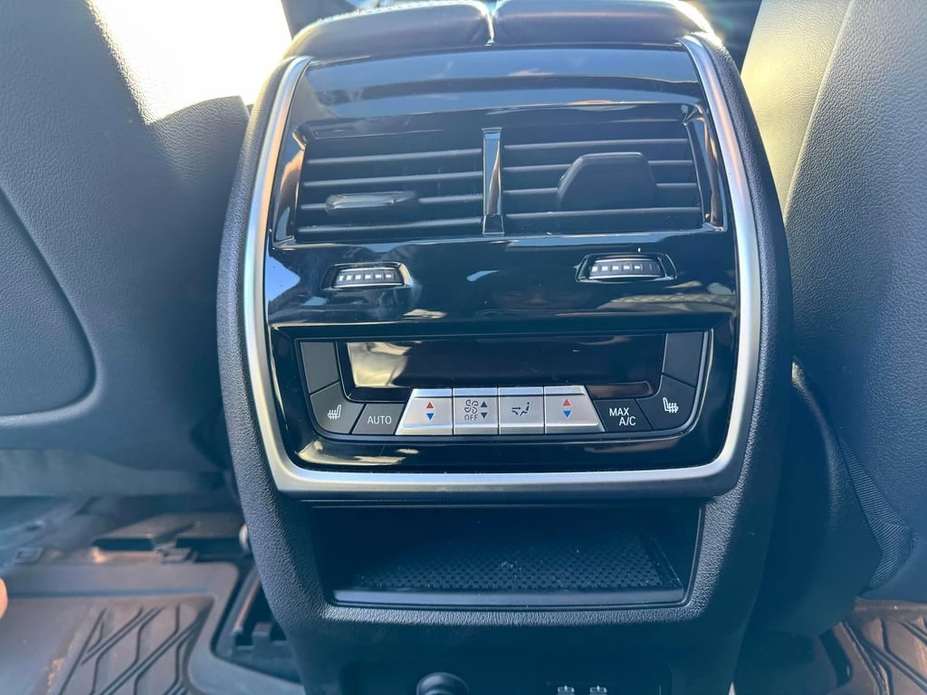 BMW X7 * xDrive40i * CARFAX * ���� �� �� | Mobile.bg � ����������� 13